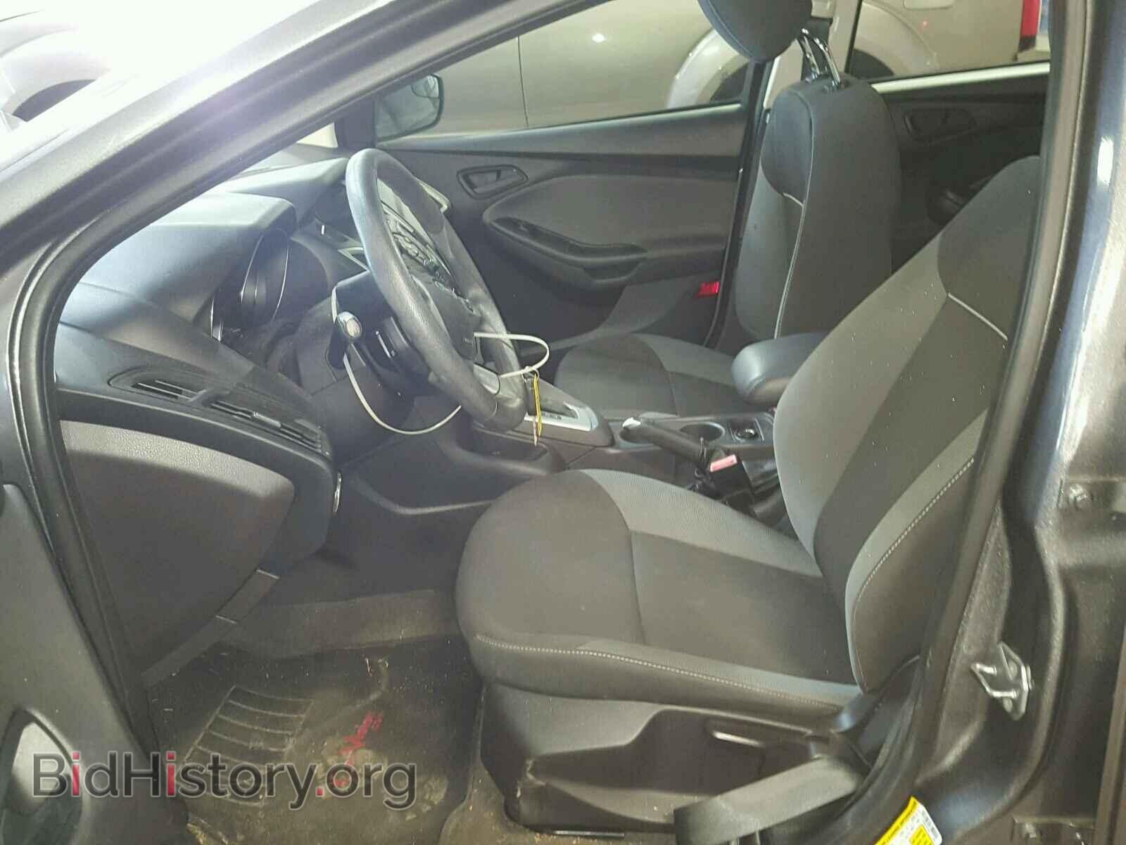 2012 Ford FOCUS (VIN 1FAHP3F29CL121398) — photo 5 of 10