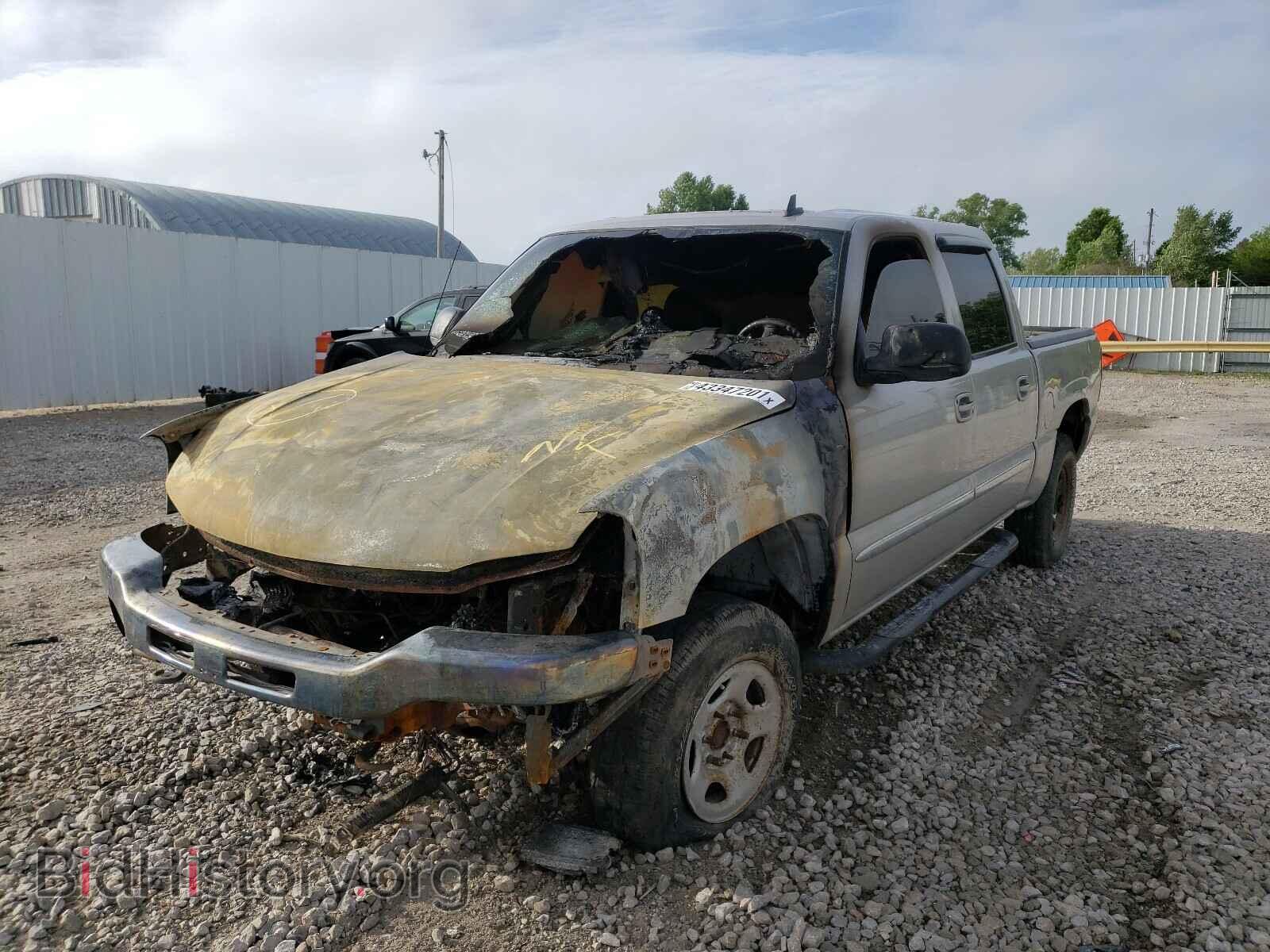 2006 GMC SIERRA - VIN: 2GTEK13TX61180791 - Фото 2