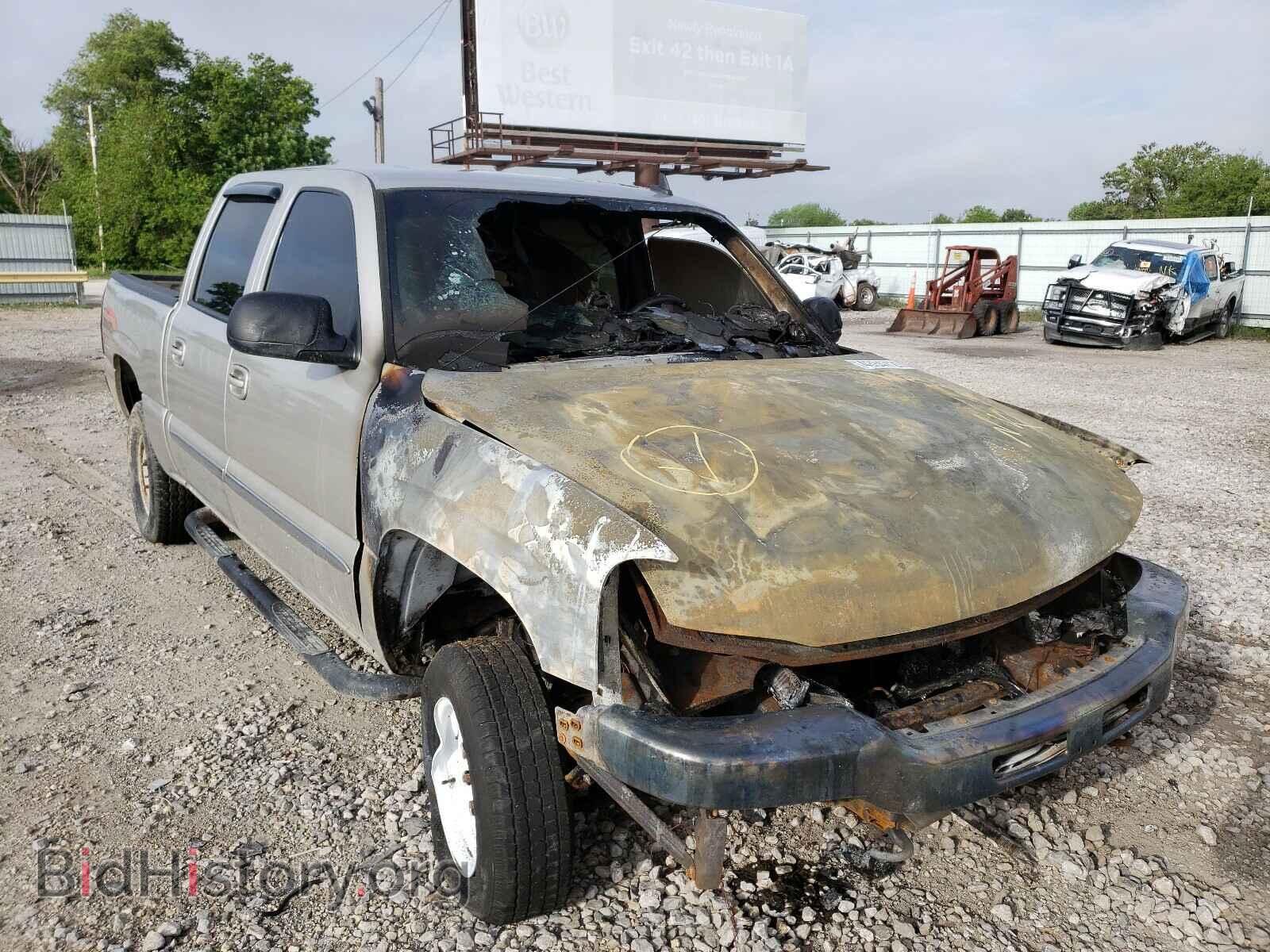 2006 GMC SIERRA - VIN: 2GTEK13TX61180791 - Фото 9