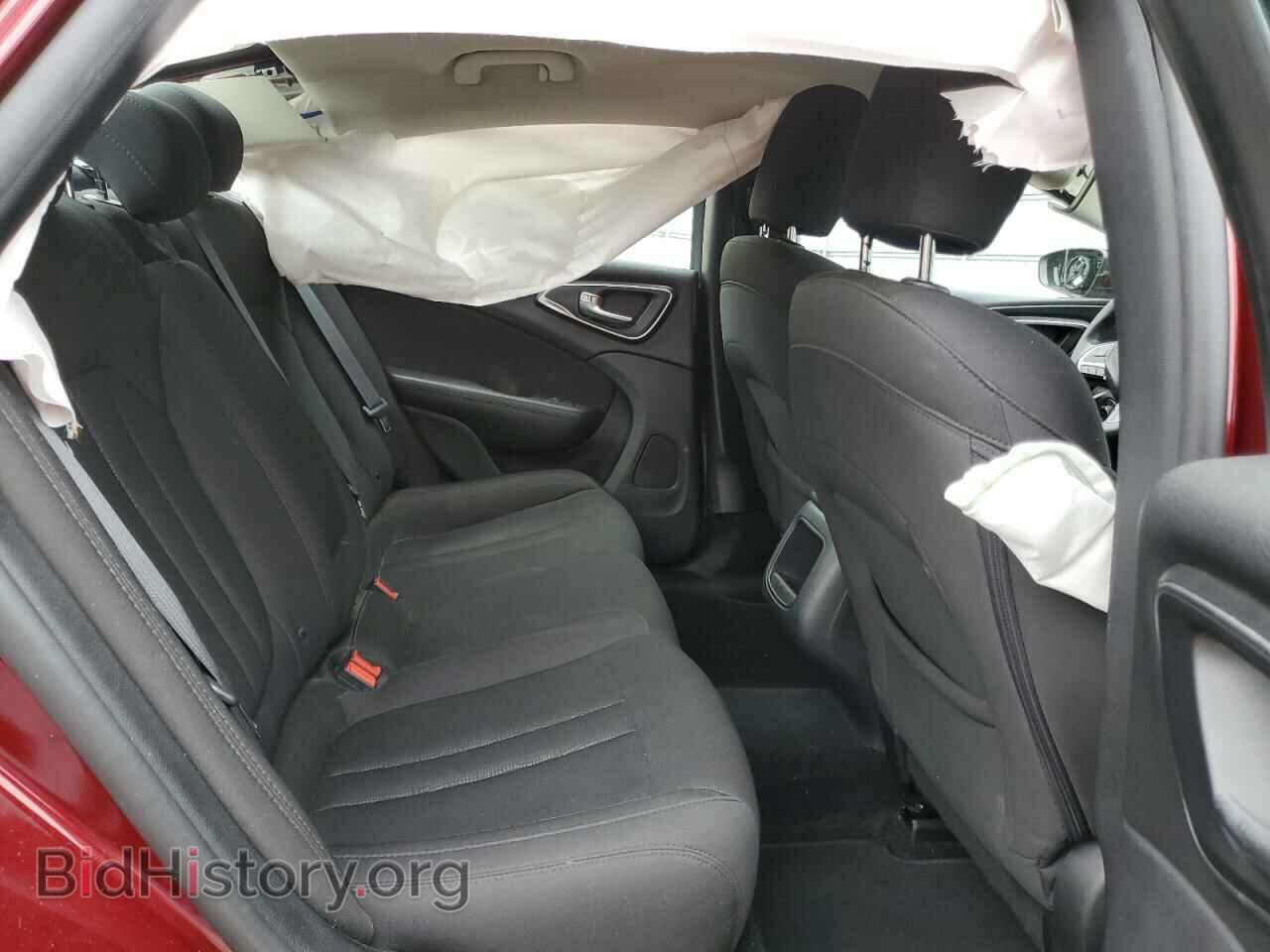 2016 CHRYSLER 200 - VIN: 1C3CCCFB7GN192484 - Фото 10