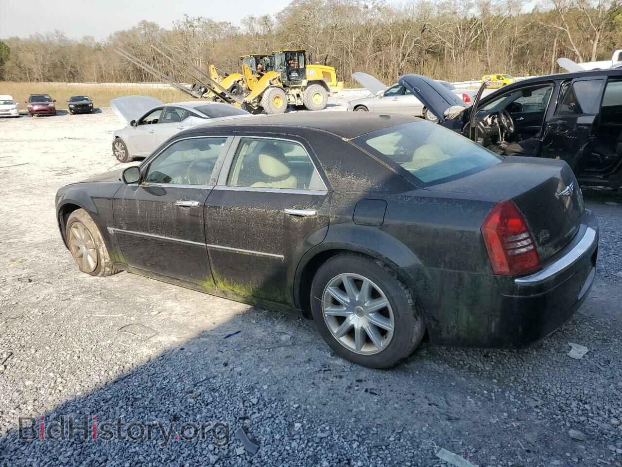 2007 CHRYSLER 300 - VIN: 2C3KA63H77H651601 - Фото 2