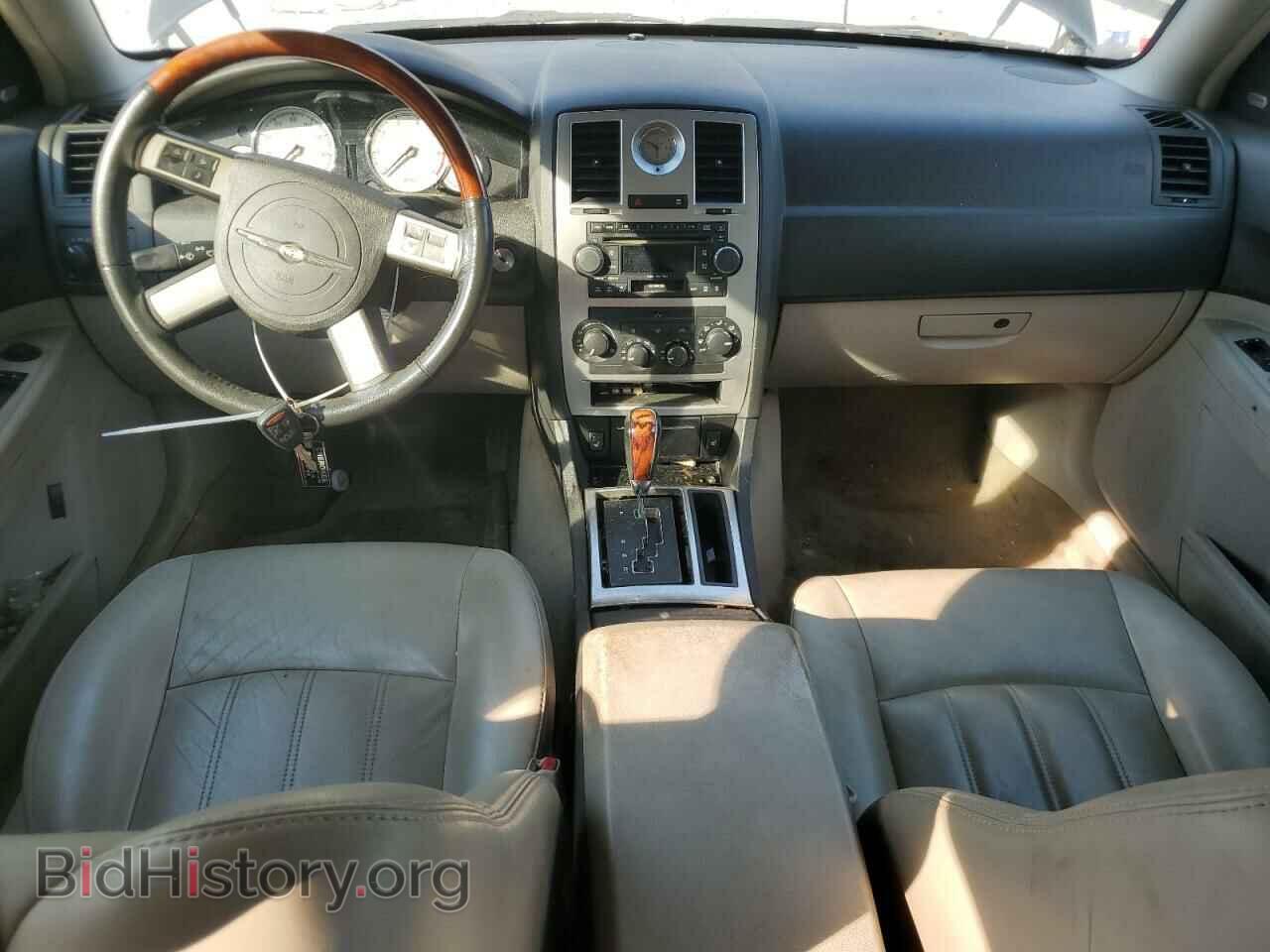 2007 CHRYSLER 300 - VIN: 2C3KA63H77H651601 - Фото 8