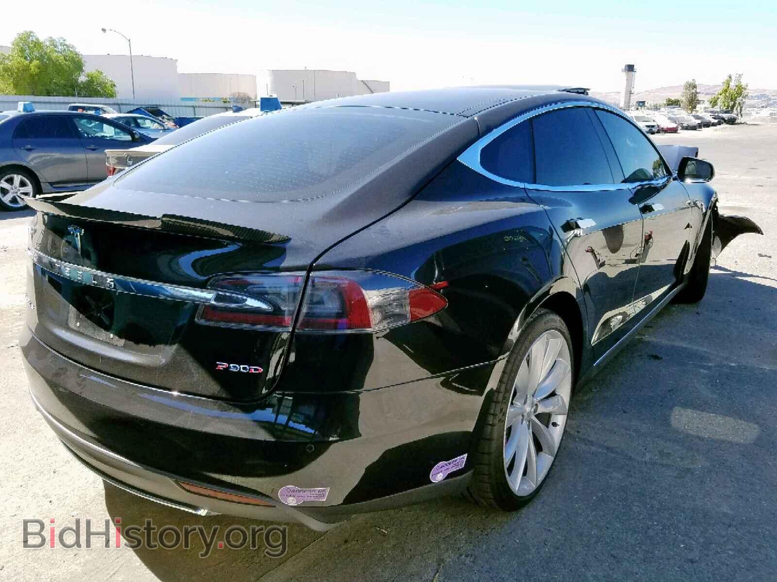 2015 TESLA MODEL S - VIN: 5YJSA1E4XFF110958 - Фото 4