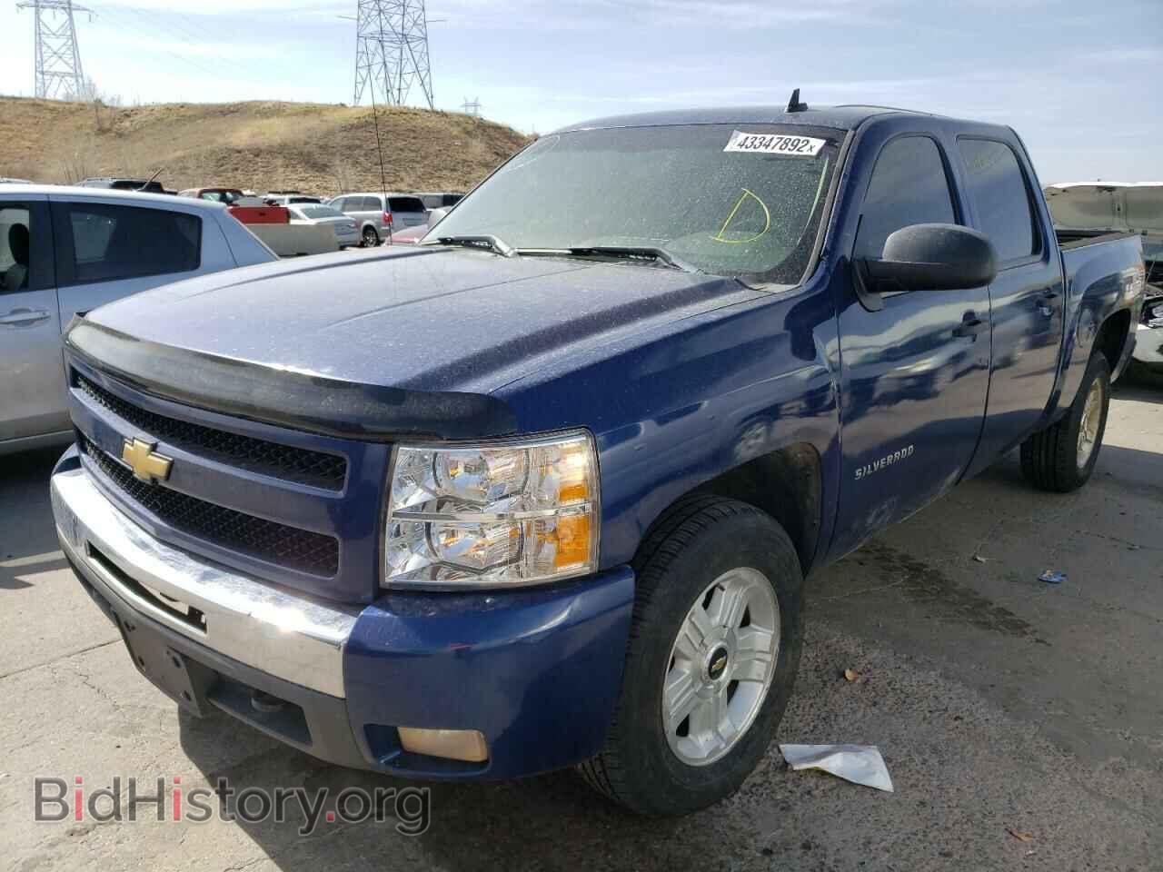 2011 CHEVROLET SILVERADO - VIN: 1GCPKSE37BF219481 - Фото 2
