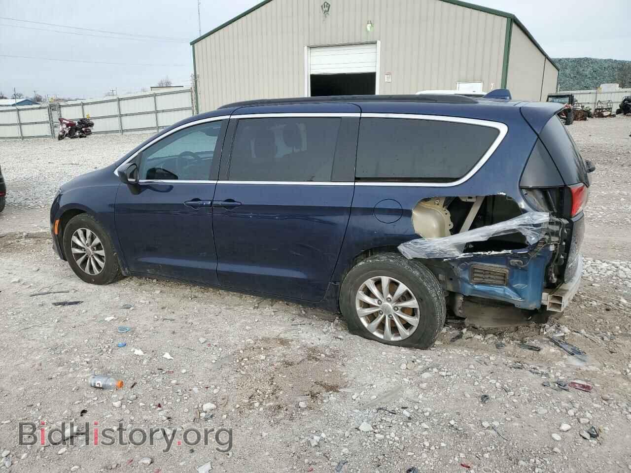 2017 CHRYSLER PACIFICA - VIN: 2C4RC1DG4HR521901 - Photo 2
