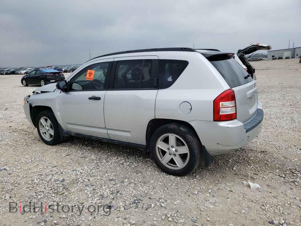 2008 JEEP COMPASS - VIN: 1J8FT47W28D759782 - Фото 2
