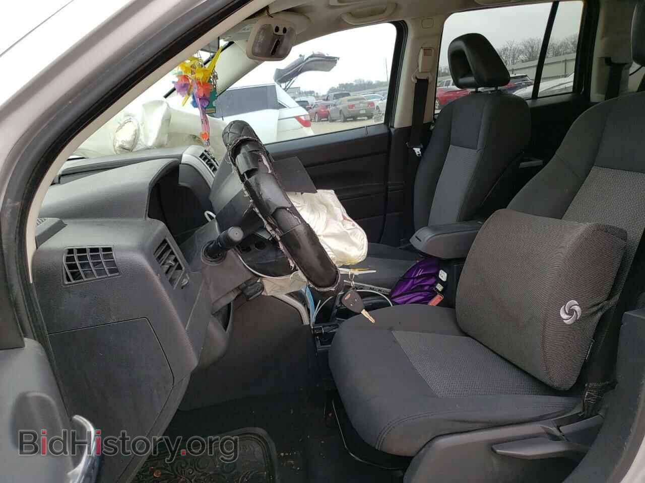 2008 JEEP COMPASS - VIN: 1J8FT47W28D759782 - Фото 7