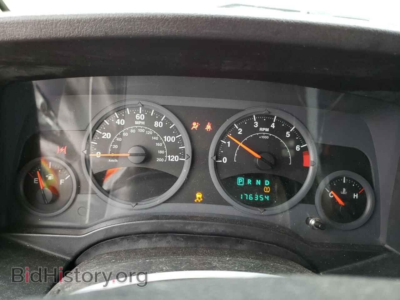 2008 JEEP COMPASS - VIN: 1J8FT47W28D759782 - Фото 9
