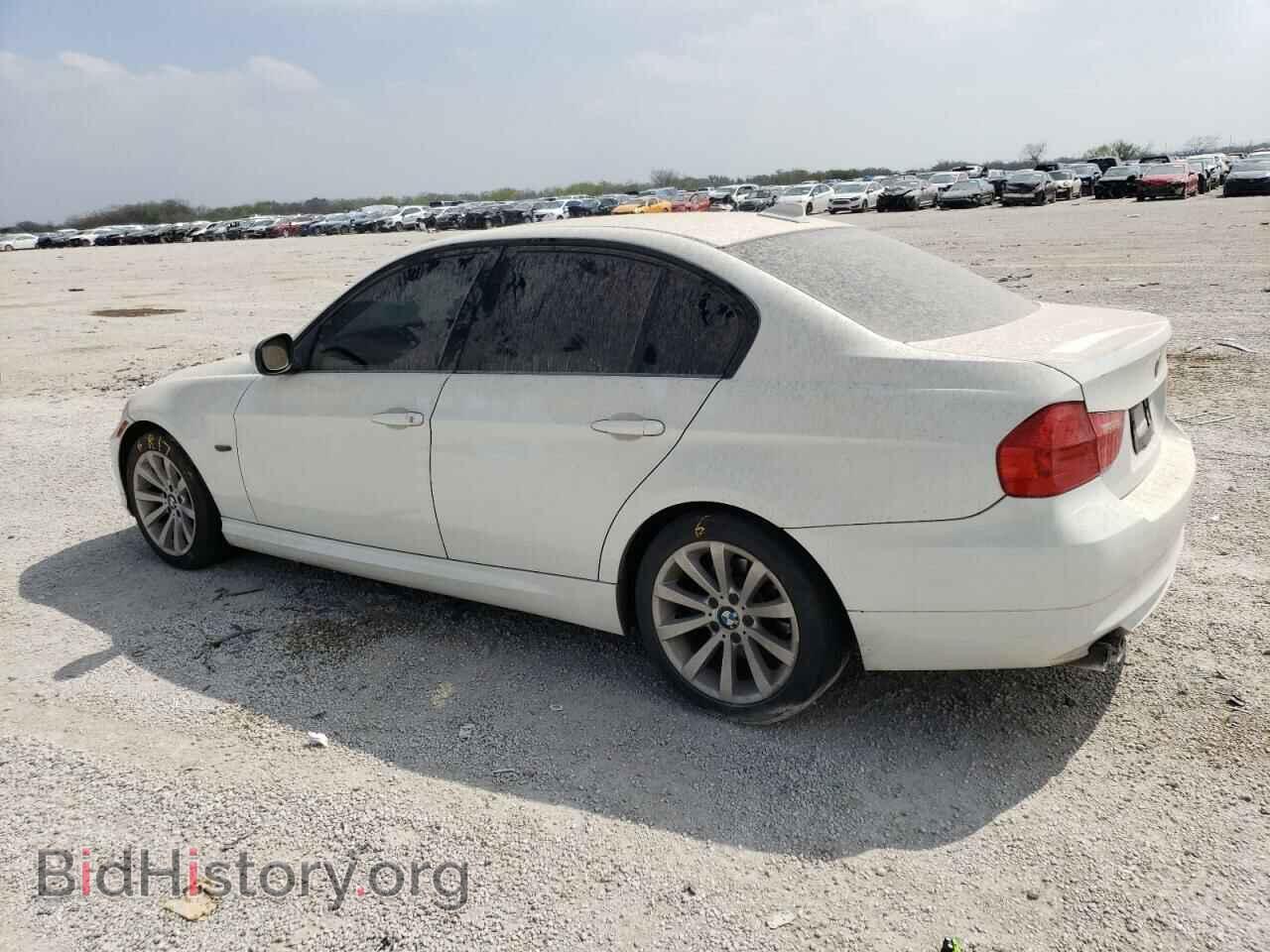 2011 BMW 3 SERIES - VIN: WBAPH7C57BE850220 - Фото 2