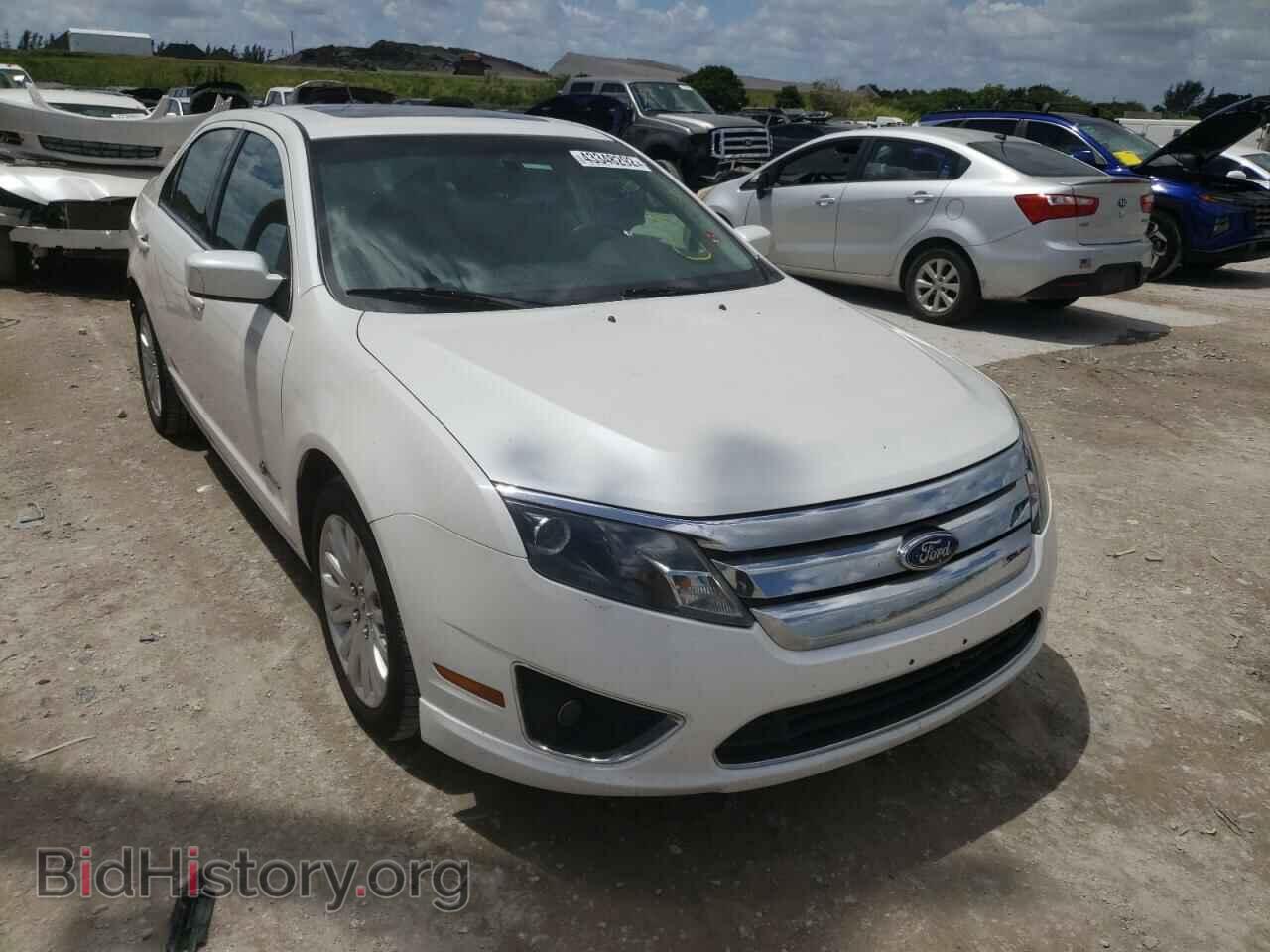 Photo 3FADP0L31AR181667 - FORD FUSION 2010