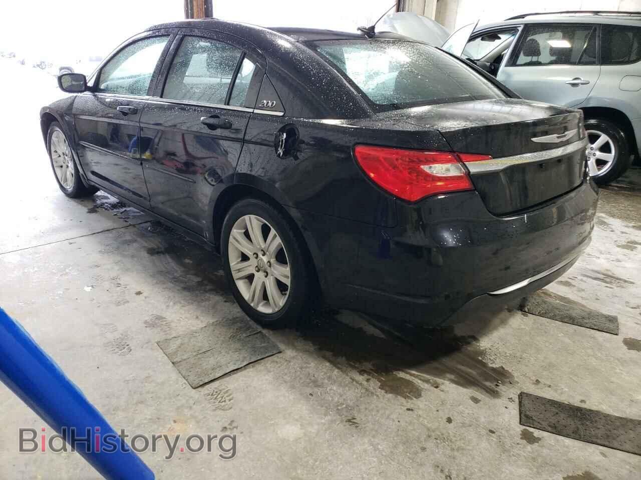 2013 CHRYSLER 200 - VIN: 1C3CCBBB8DN666325 - Фото 2