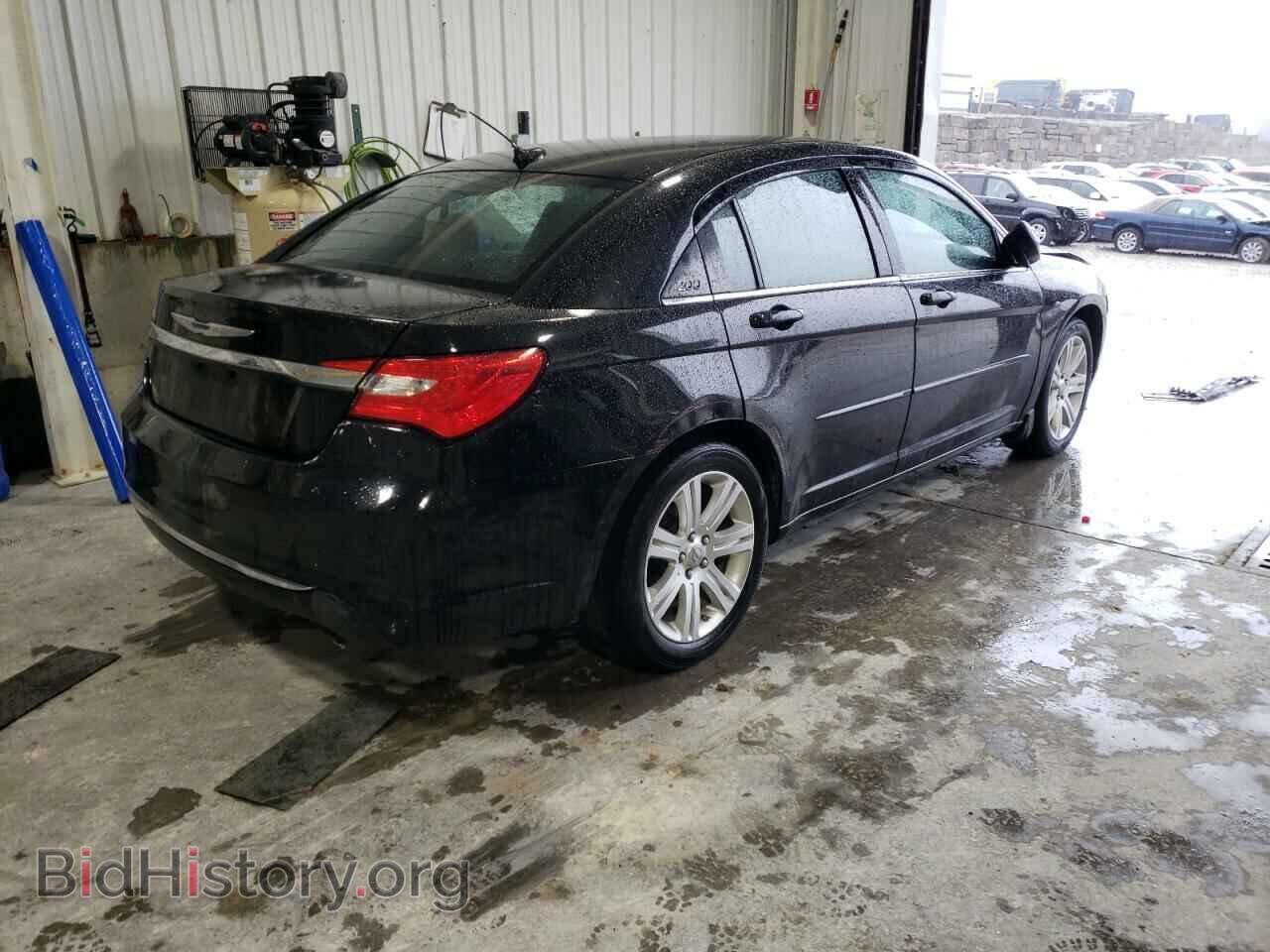 2013 CHRYSLER 200 - VIN: 1C3CCBBB8DN666325 - Фото 3