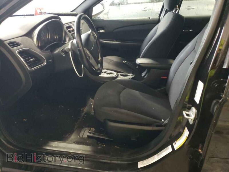 2013 Chrysler 200 (VIN 1C3CCBBB8DN666325) — фото 7 из 13