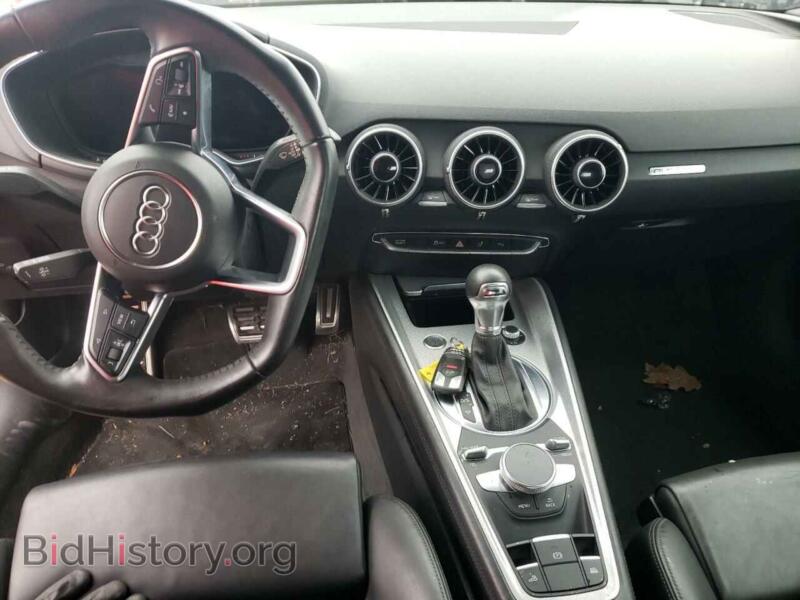 2016 Audi TT (VIN TRUT5CFV3G1030266) — фото 8 из 12