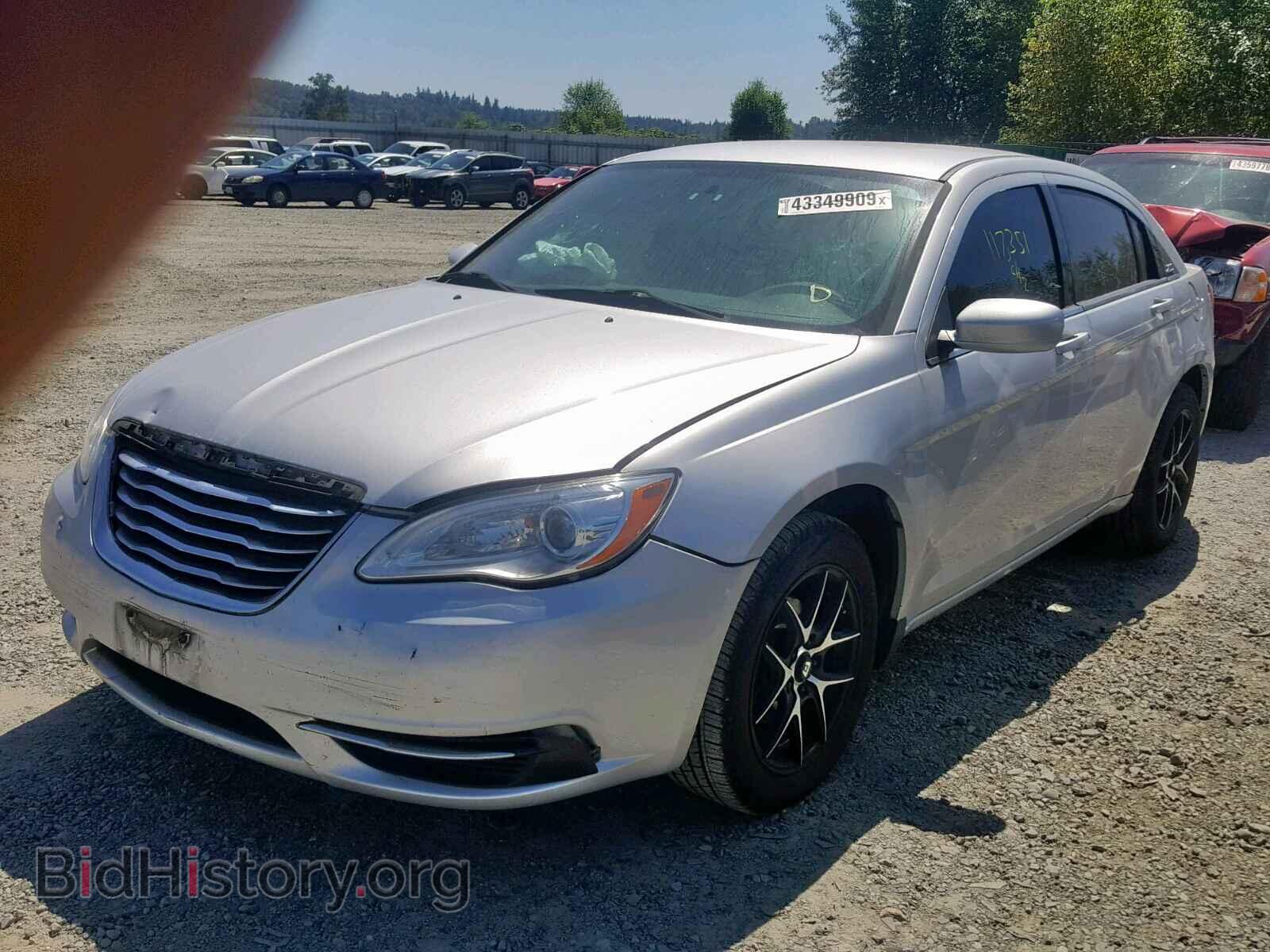 2012 CHRYSLER 200 - VIN: 1C3CCBAB1CN292141 - Фото 2
