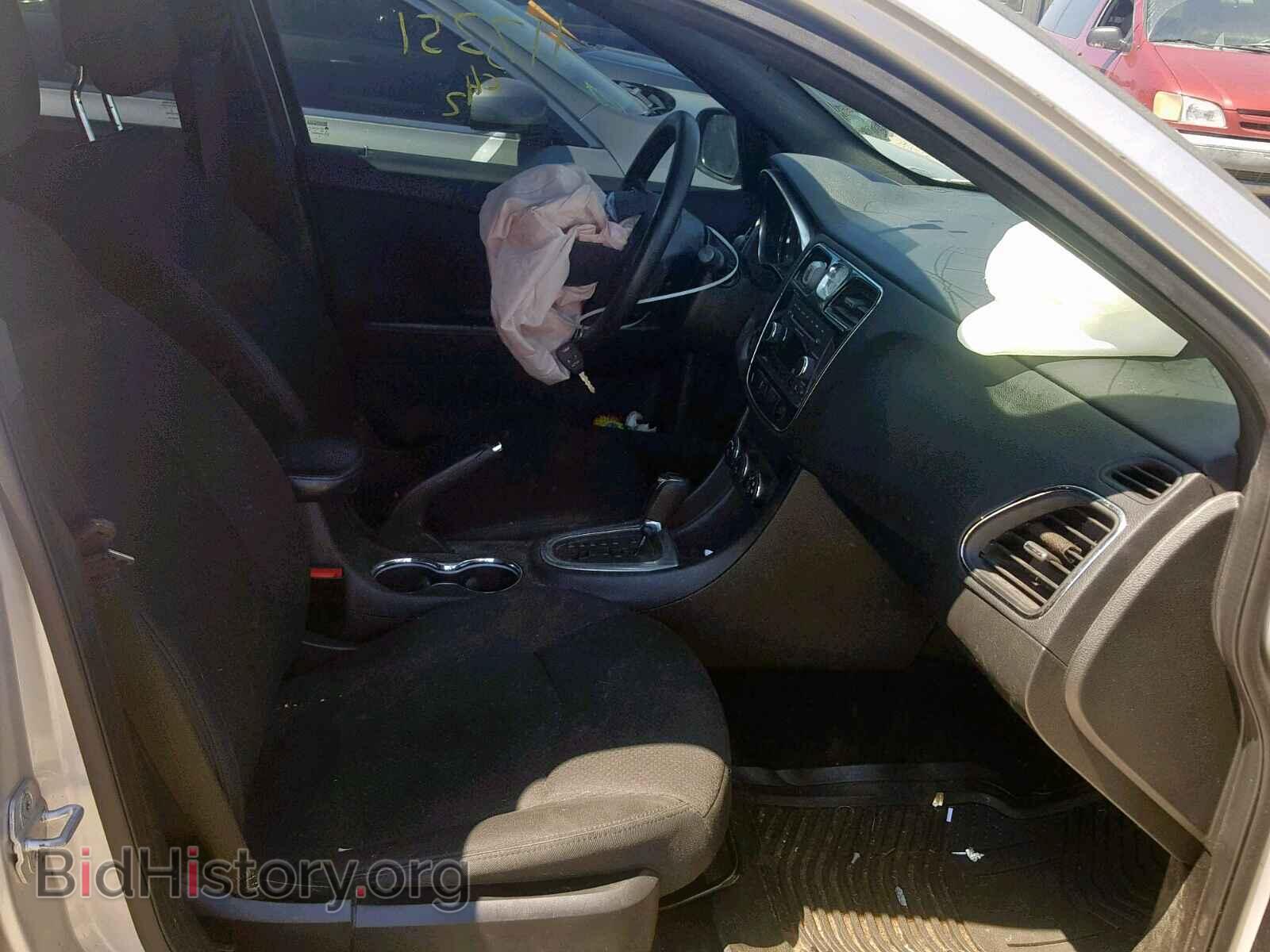 2012 CHRYSLER 200 - VIN: 1C3CCBAB1CN292141 - Фото 5