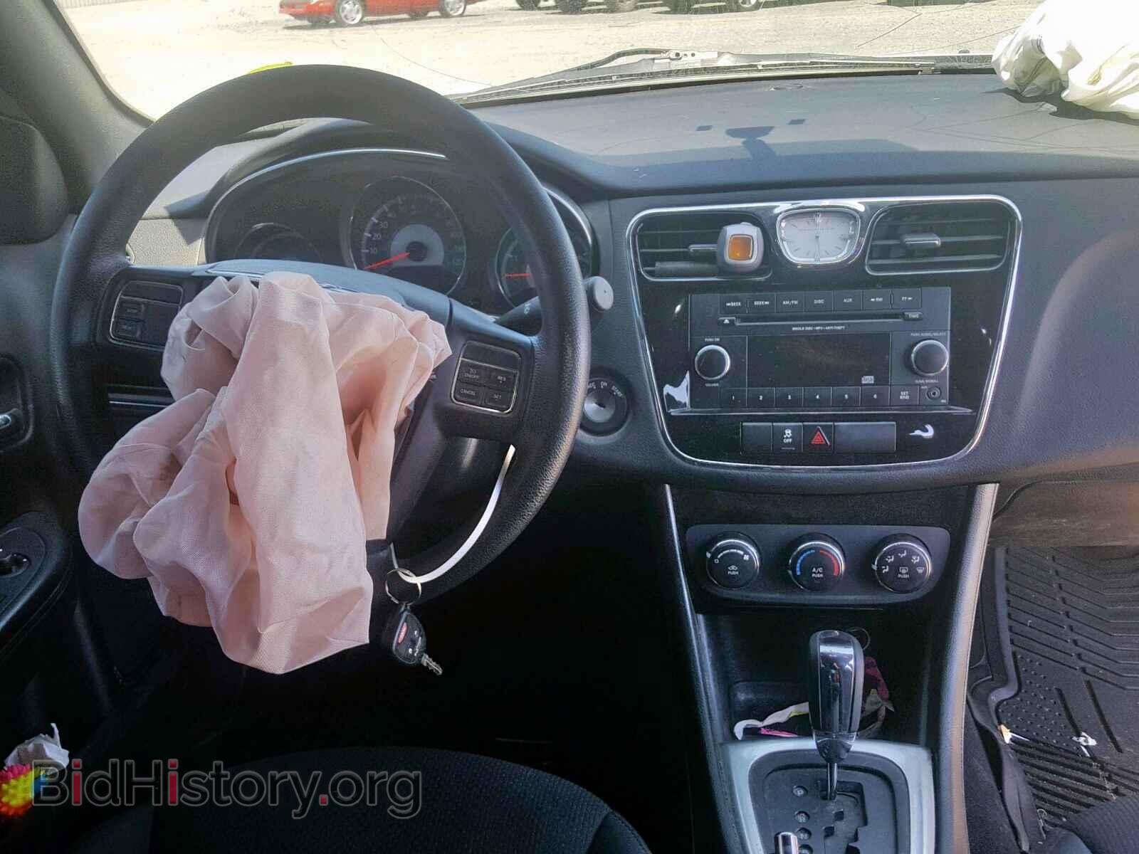 2012 CHRYSLER 200 - VIN: 1C3CCBAB1CN292141 - Фото 9