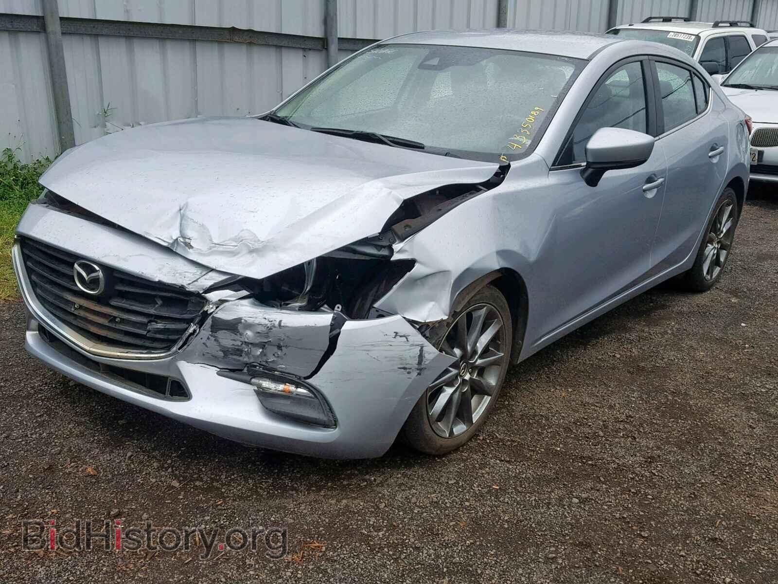 2018 MAZDA 3 - VIN: 3MZBN1V39JM202432 - Фото 2