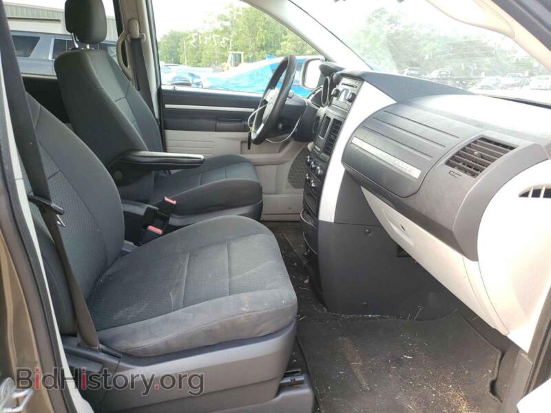 2010 Dodge CARAVAN (VIN 2D4RN4DE8AR339735) — фото 5 из 10