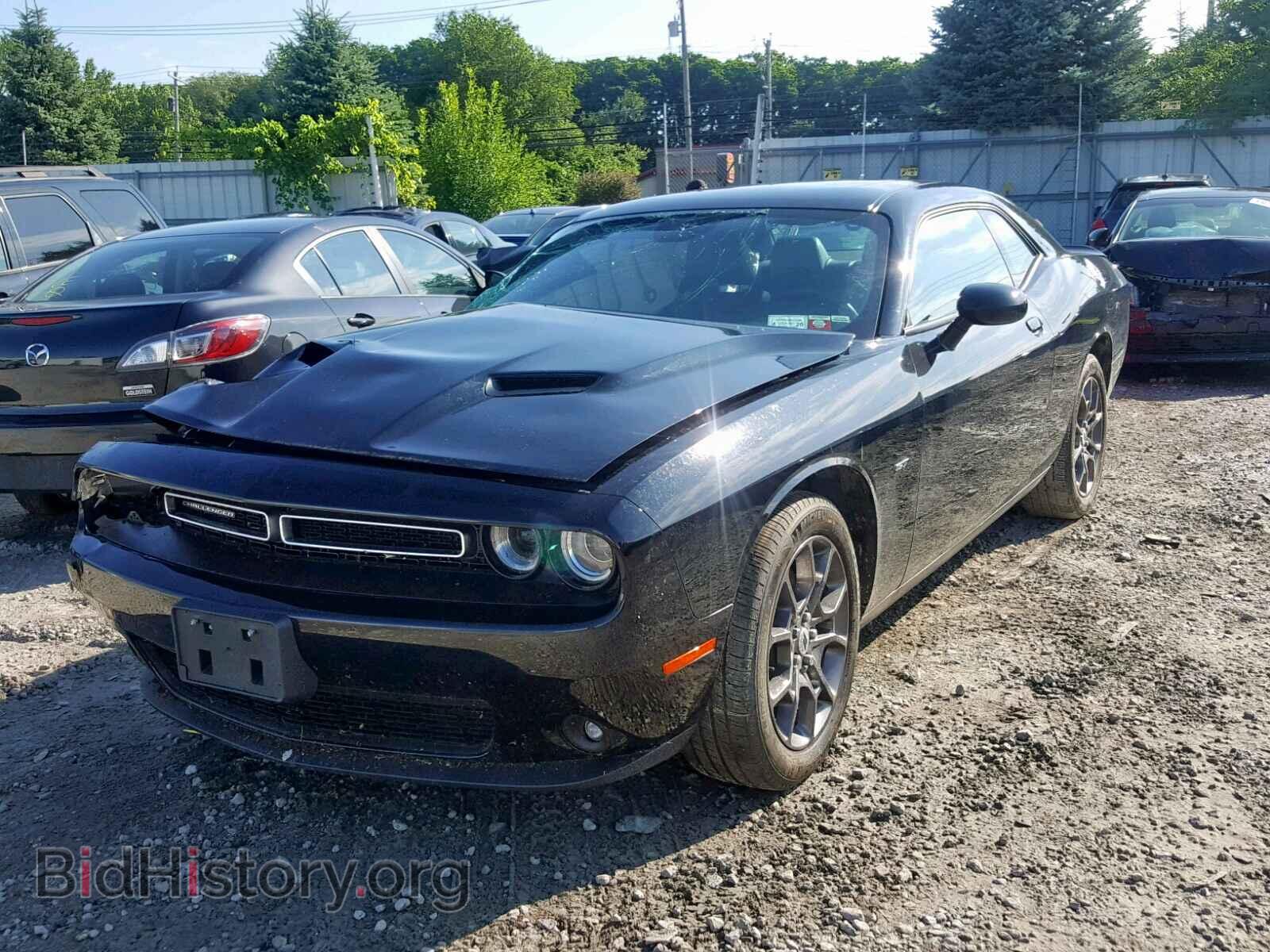 2018 DODGE CHALLENGER - VIN: 2C3CDZGG2JH235235 - Фото 2