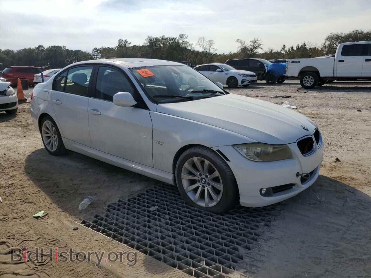 2011 BMW 3 SERIES - VIN: WBAPH7G55BNN04421 - Фото 4