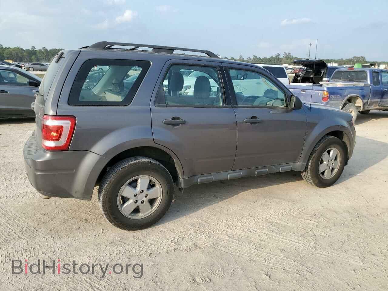 2011 FORD ESCAPE - VIN: 1FMCU0C70BKB13010 - Фото 3