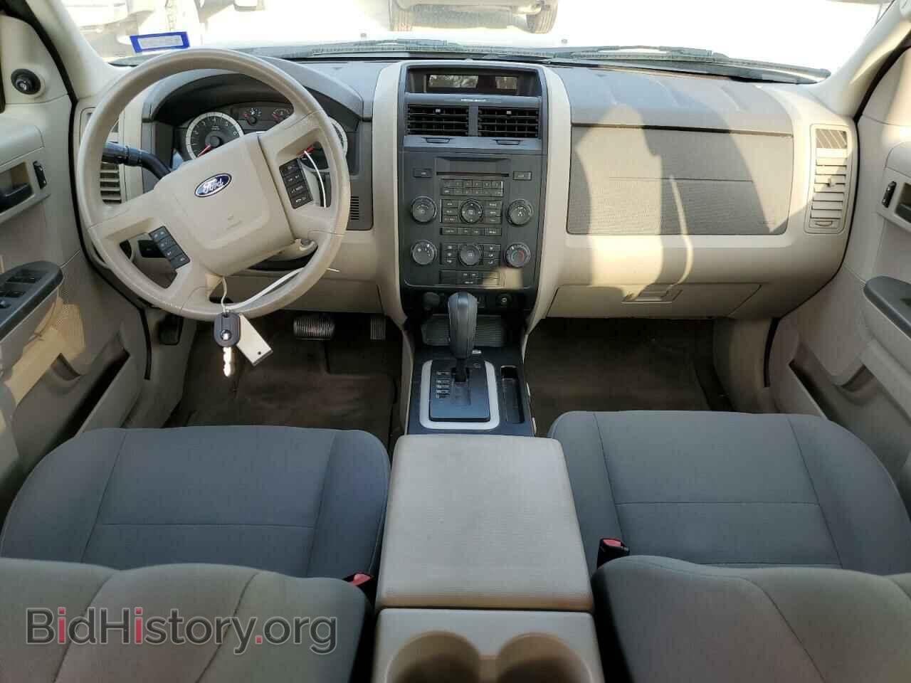 2011 FORD ESCAPE - VIN: 1FMCU0C70BKB13010 - Фото 8