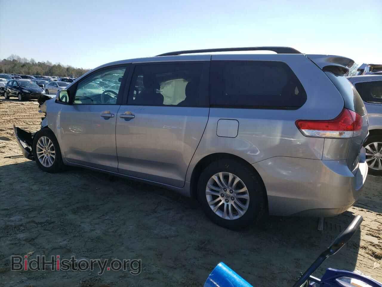 2014 TOYOTA All Models - VIN: 5TDYK3DC8ES427322 - Фото 2