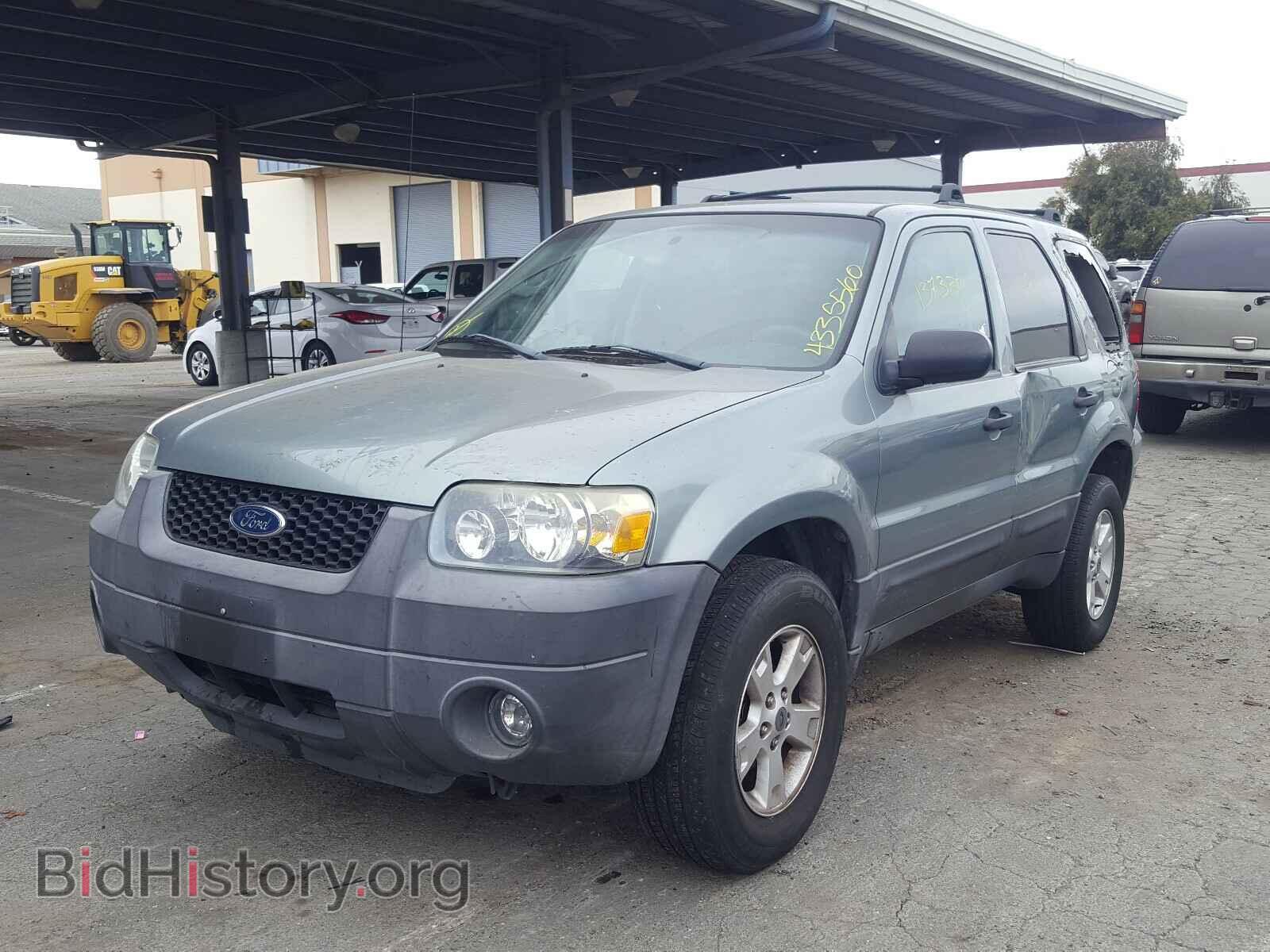 2005 FORD ESCAPE - VIN: 1FMCU03165KA81857 - Фото 2