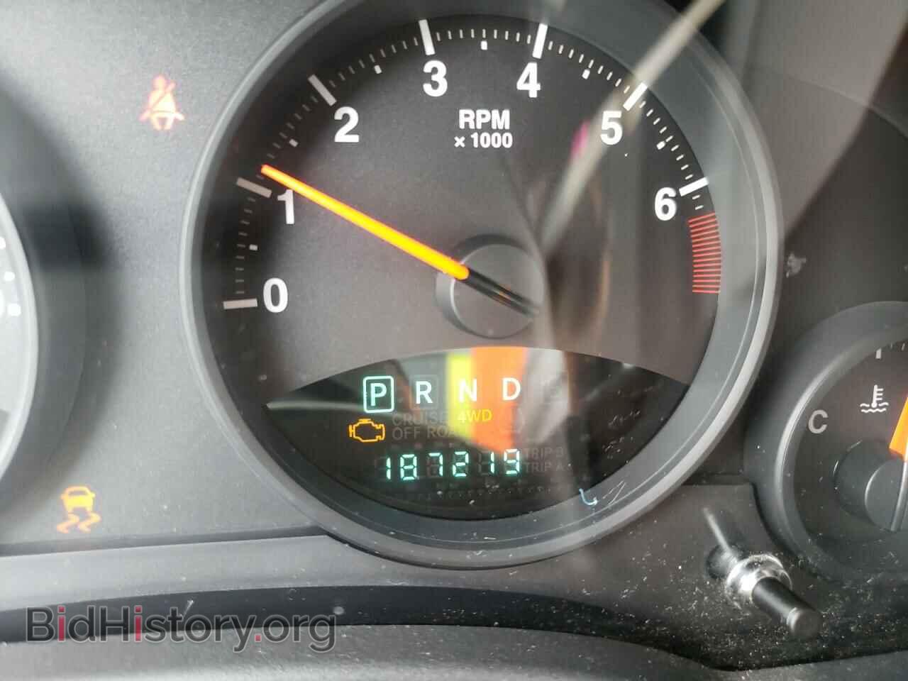 2011 JEEP COMPASS - VIN: 1J4NF1FBXBD188583 - Photo 8