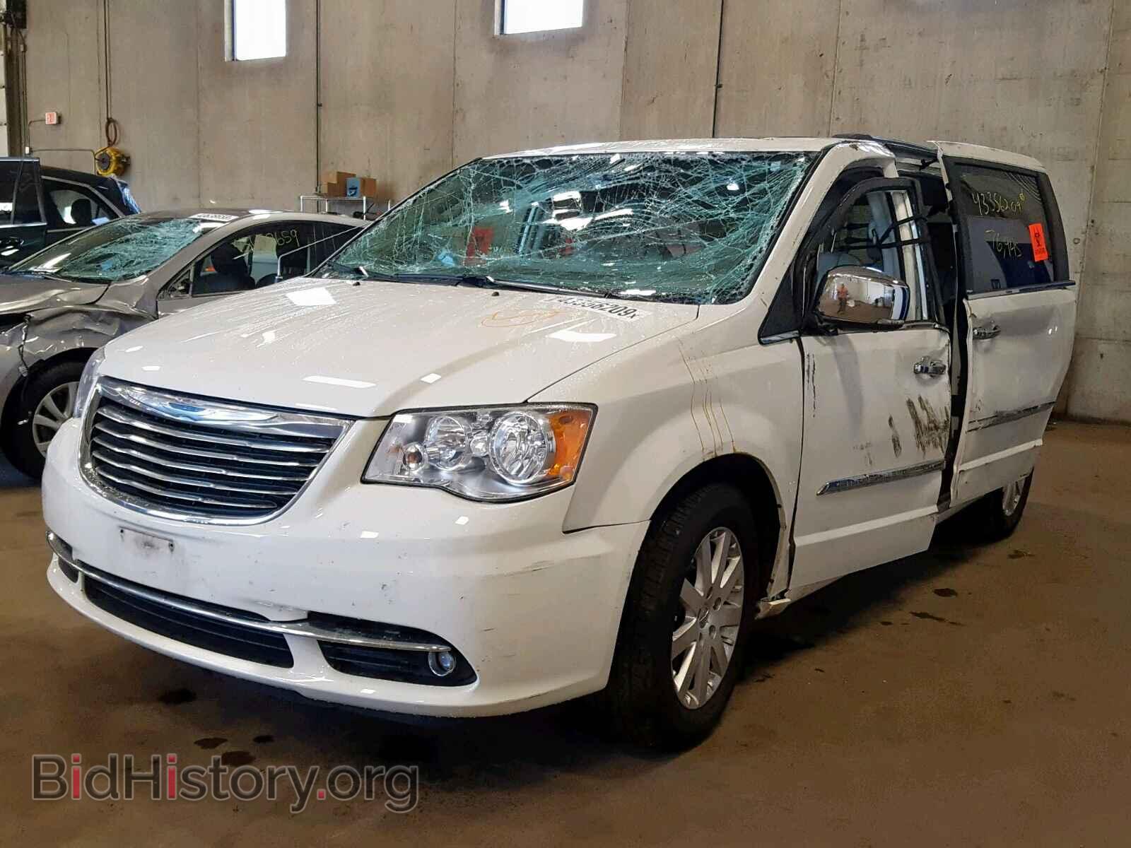 2012 CHRYSLER TOWN & COU - VIN: 2C4RC1CG1CR301402 - Фото 2