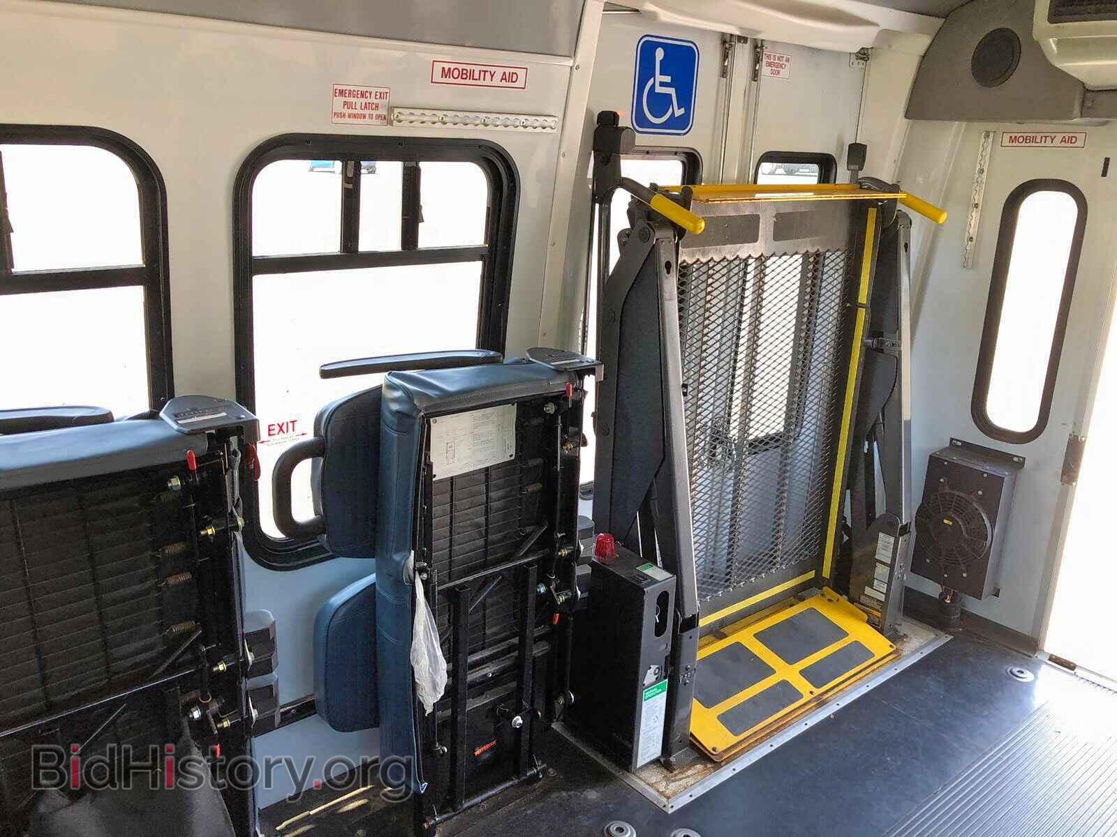 2012 FORD ECONOLINE - VIN: 1FDFE4FS6CDA13582 - Photo 9