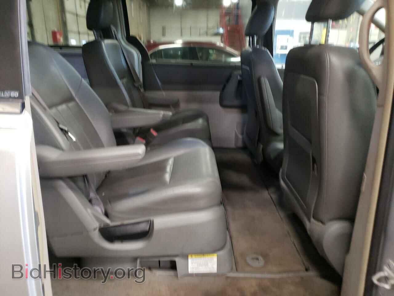 2008 CHRYSLER MINIVAN - VIN: 2A8HR54P88R783513 - Фото 6