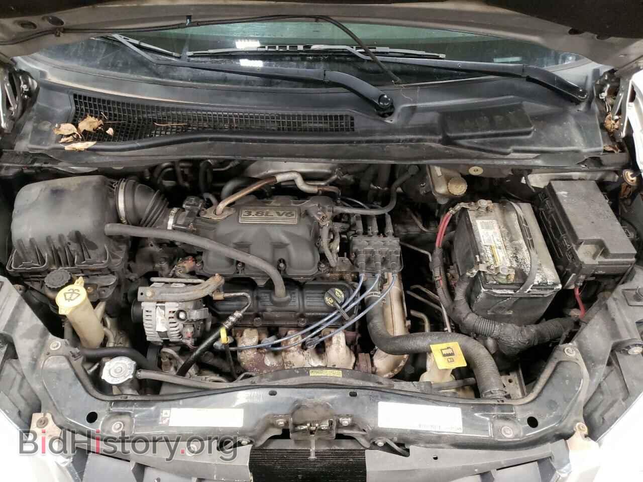 2008 CHRYSLER MINIVAN - VIN: 2A8HR54P88R783513 - Фото 7