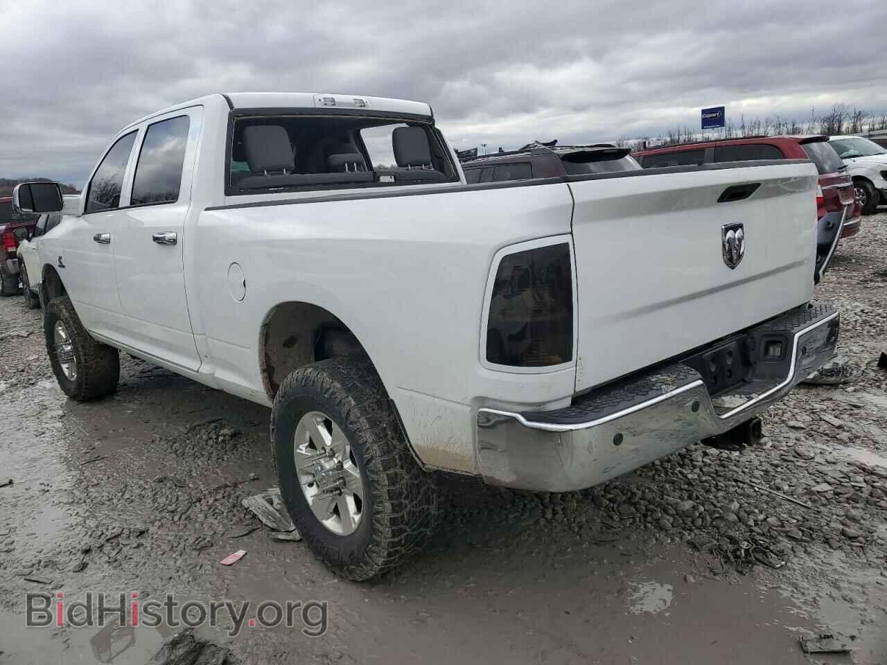 2015 RAM All Models - VIN: 3C6UR5CL2FG611444 - Photo 2