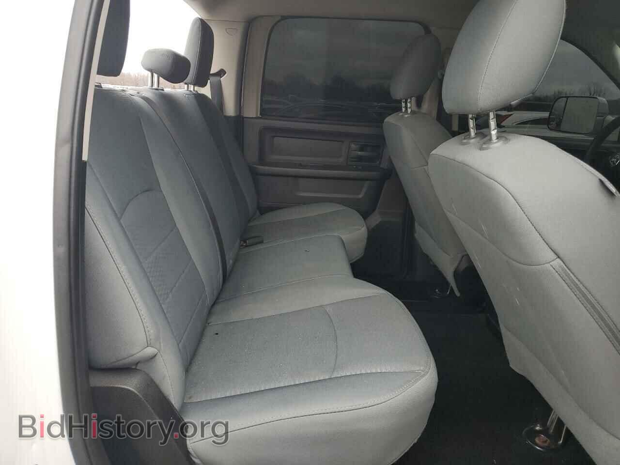 2015 RAM All Models - VIN: 3C6UR5CL2FG611444 - Photo 10