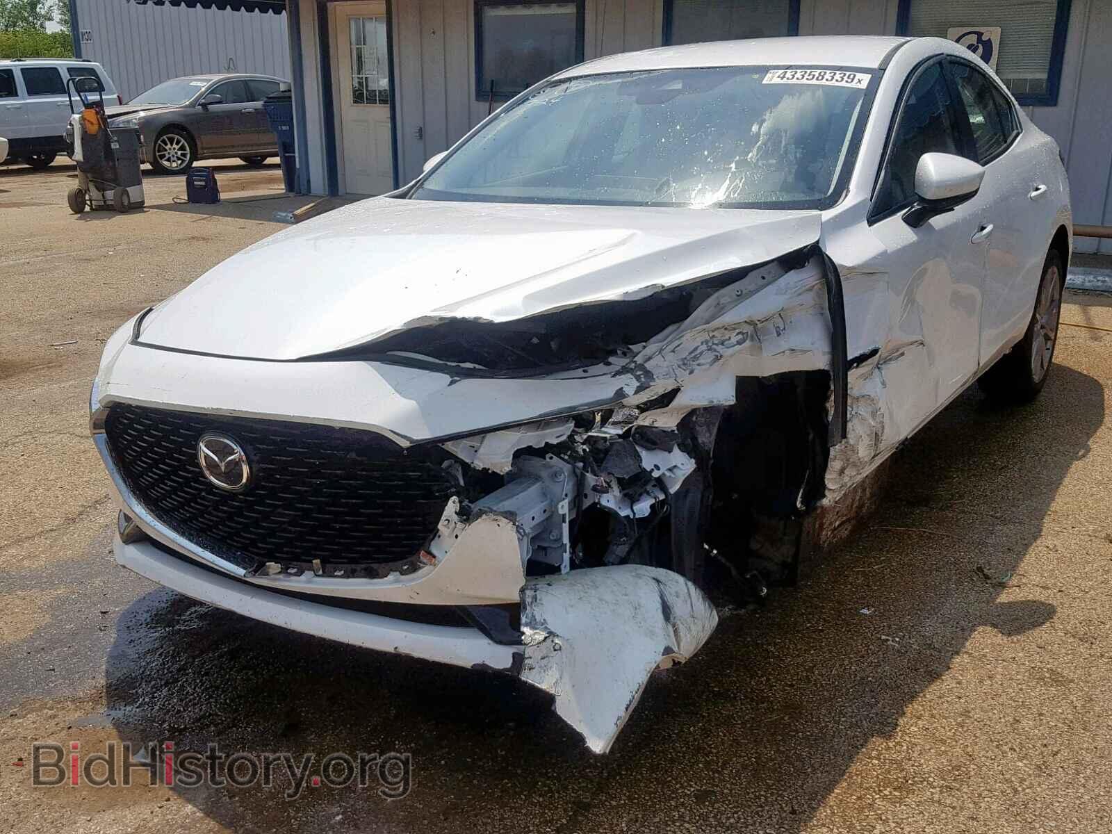 2019 MAZDA 3 - VIN: JM1BPBAM1K1116838 - Photo 2