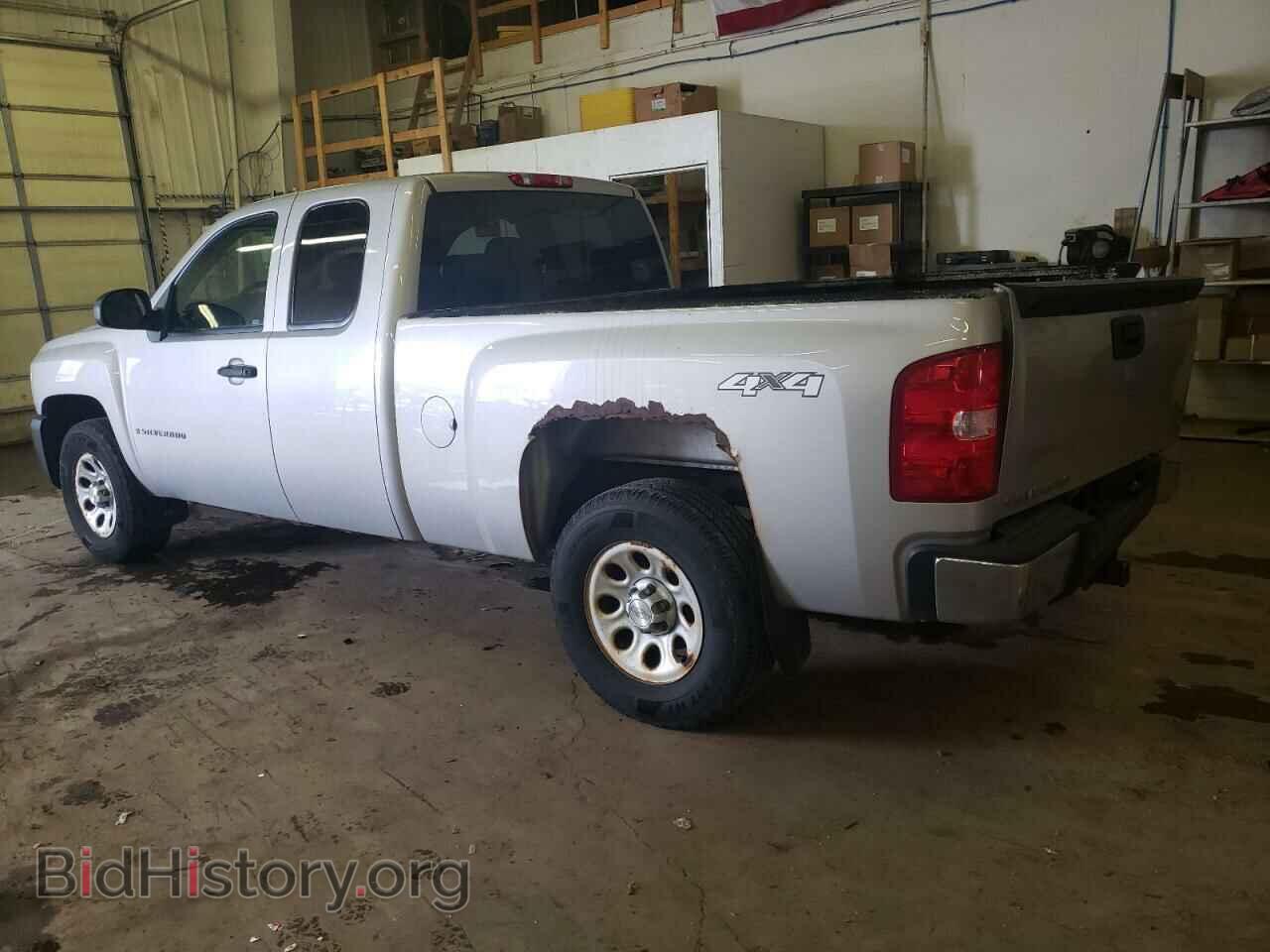 2007 CHEVROLET SILVERADO - VIN: 2GCEK19C971676111 - Фото 2