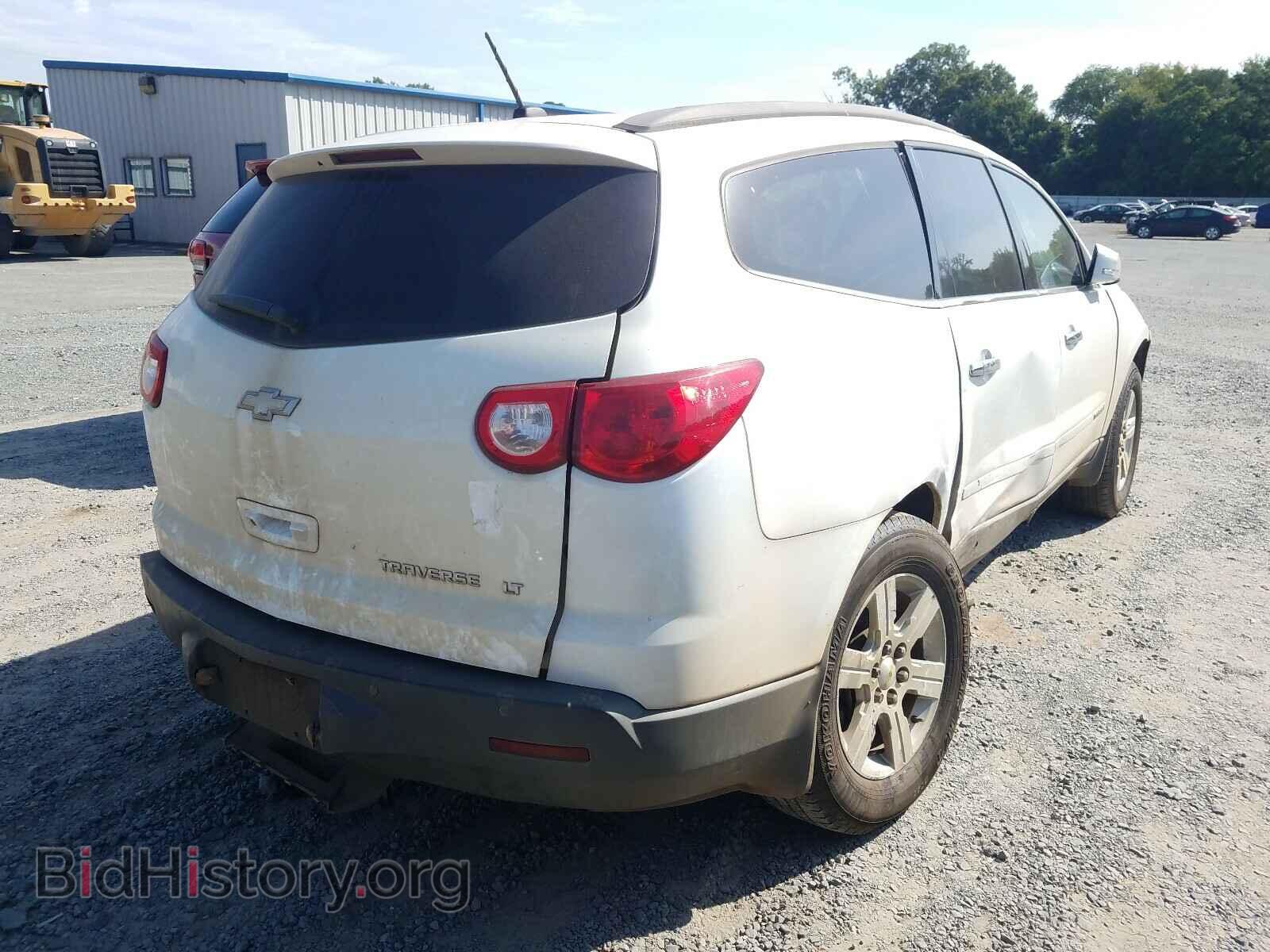 2009 CHEVROLET TRAVERSE - VIN: 1GNER23D39S138064 - Фото 4