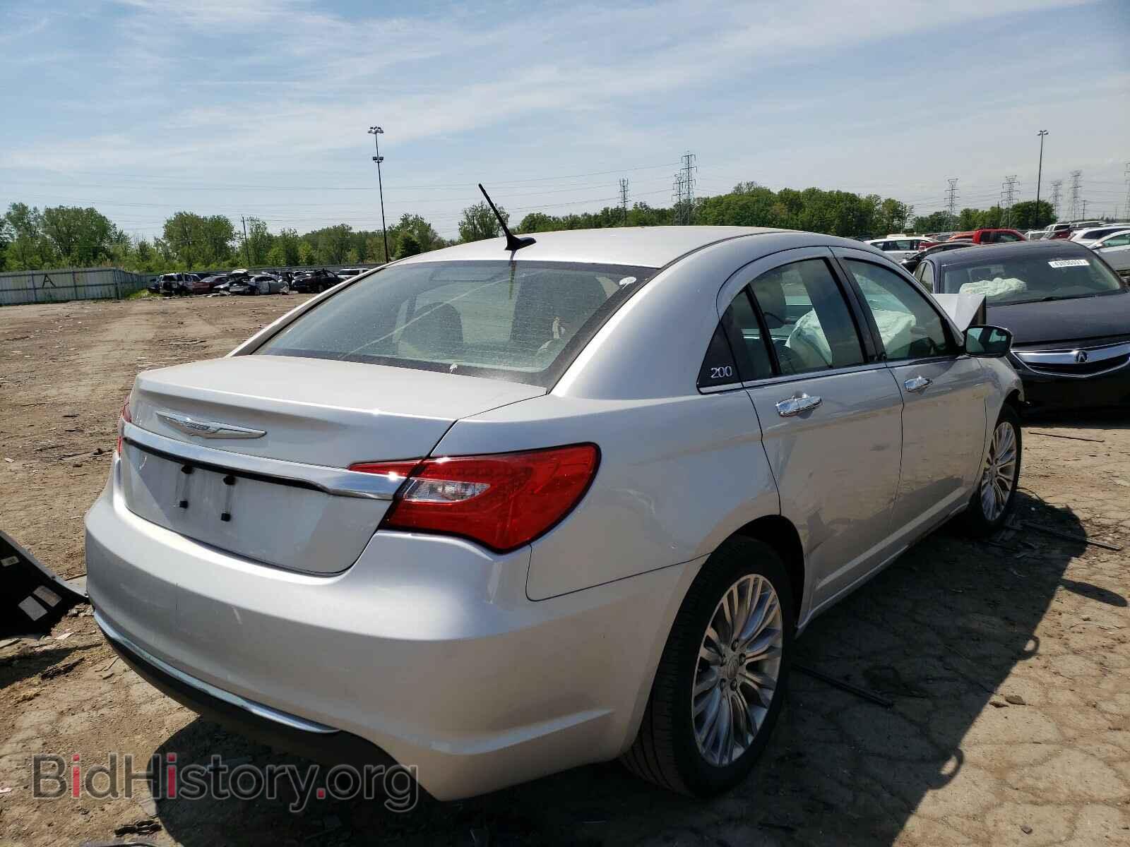 2012 CHRYSLER 200 - VIN: 1C3CCBCB9CN302752 - Фото 4