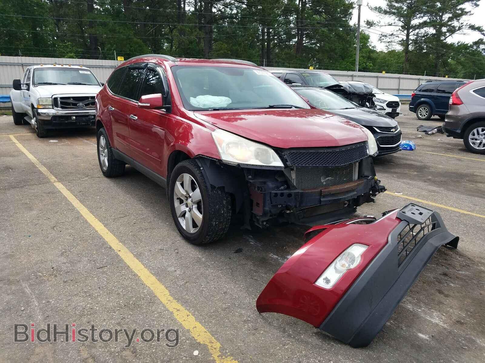 Photo 1GNKRGED6CJ125142 - CHEVROLET TRAVERSE 2012