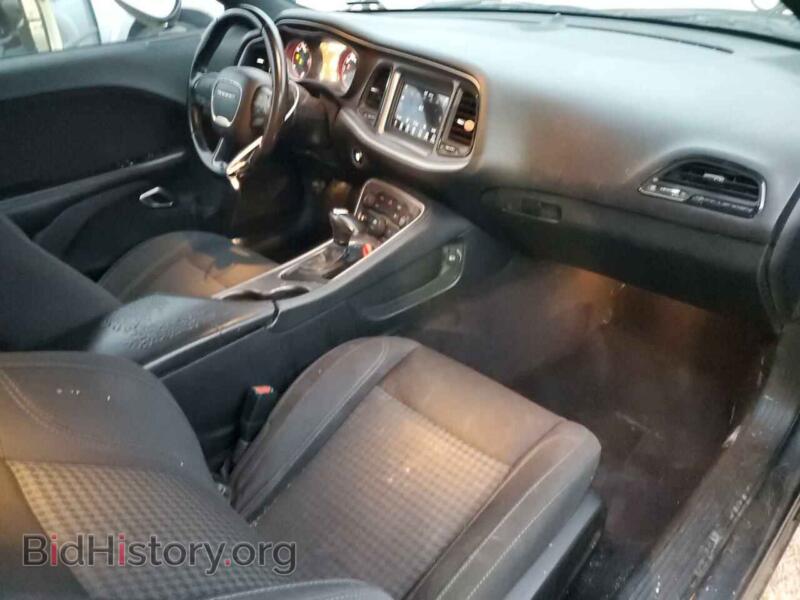2019 Dodge CHALLENGER (VIN 2C3CDZAG6KH560528) — photo 8 of 12
