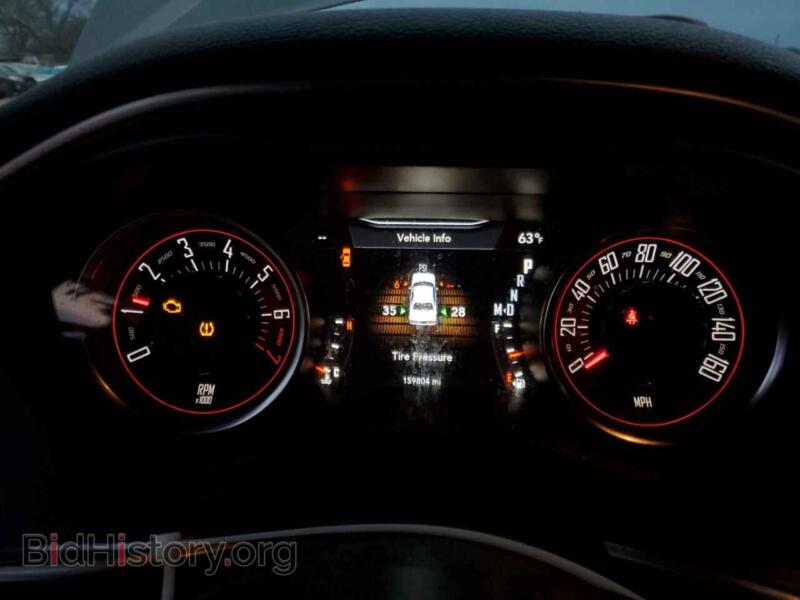 2019 Dodge CHALLENGER (VIN 2C3CDZAG6KH560528) — photo 9 of 12
