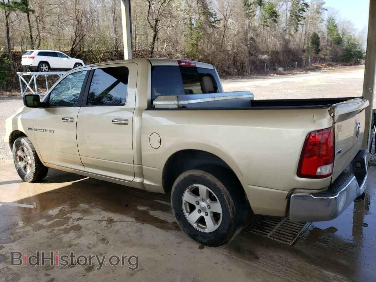 2011 DODGE RAM 1500 - VIN: 1D7RB1CT6BS560292 - Фото 2