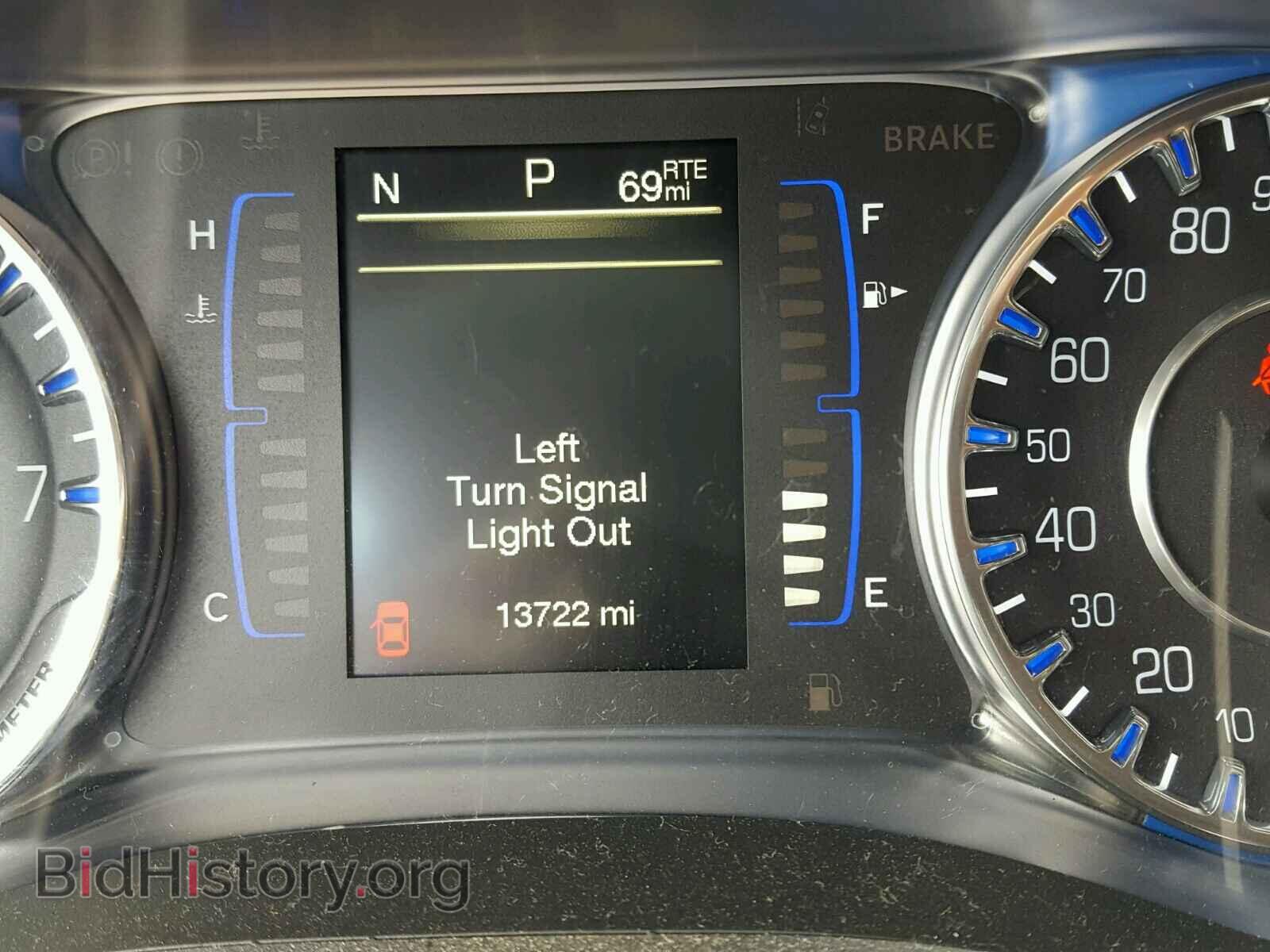2016 CHRYSLER 200 - VIN: 1C3CCCABXGN184189 - Photo 8