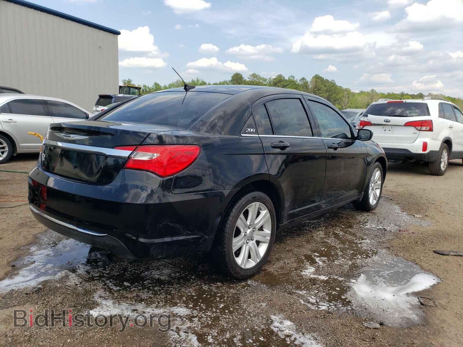 2013 CHRYSLER 200 - VIN: 1C3CCBBB1DN624398 - Фото 4