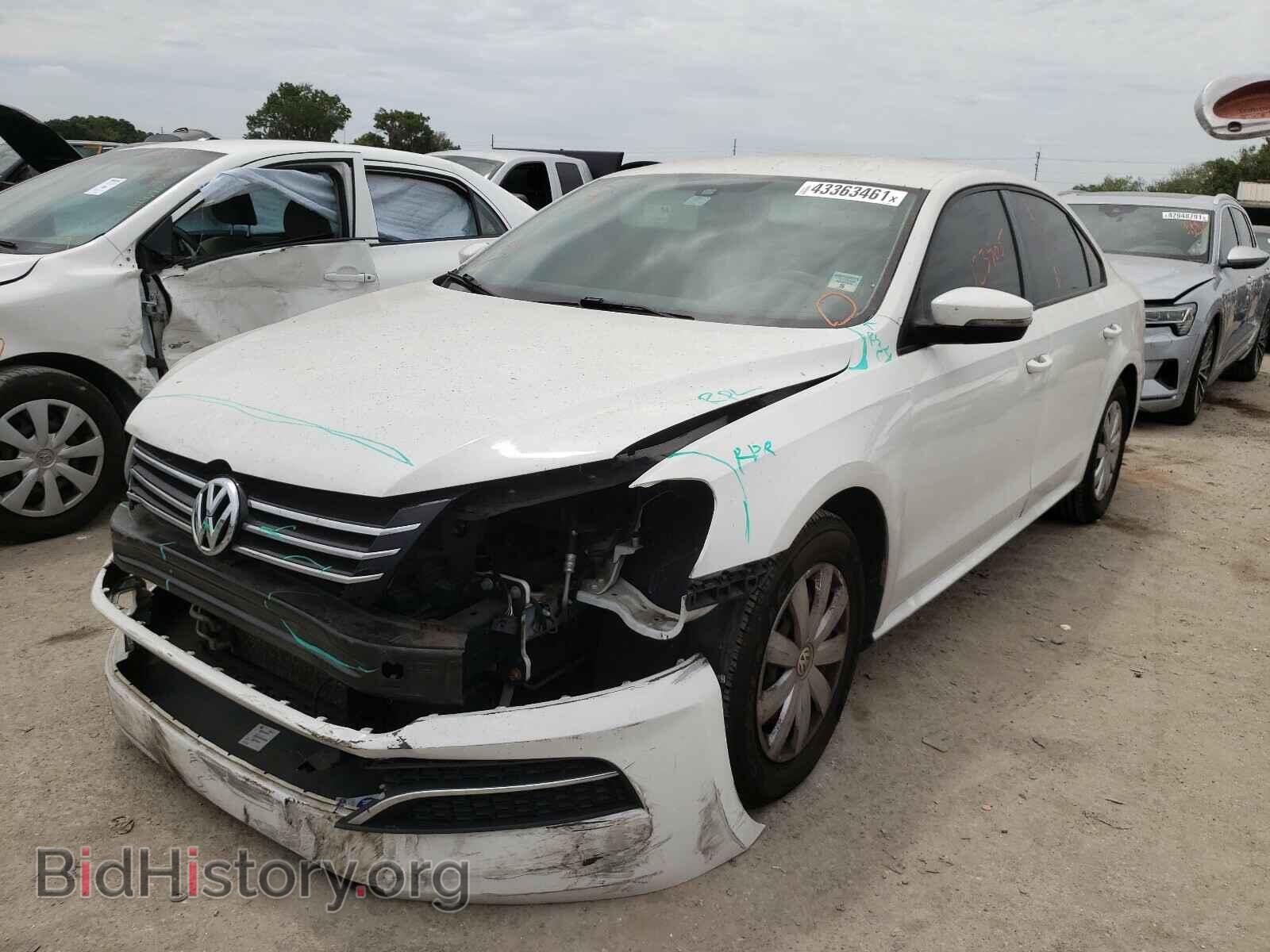 2013 VOLKSWAGEN PASSAT - VIN: 1VWAP7A30DC075901 - Фото 2
