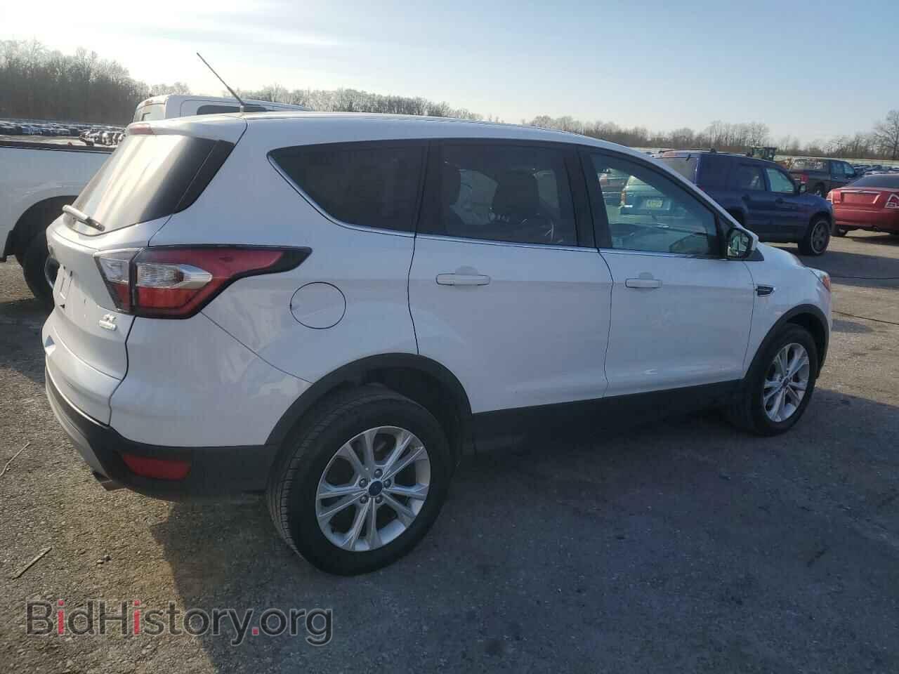 2017 FORD ESCAPE - VIN: 1FMCU0G92HUB30951 - Фото 3
