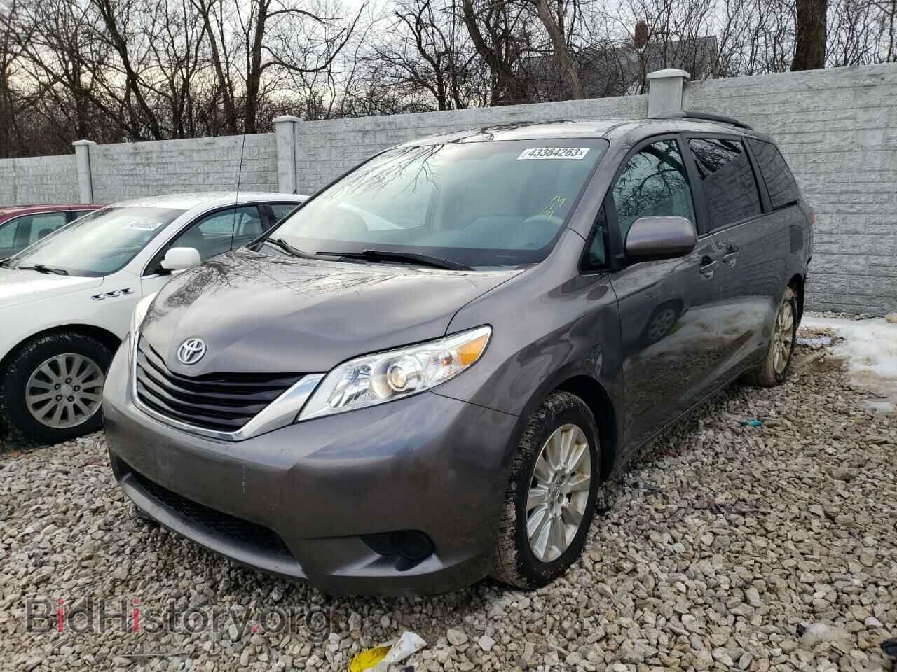 Фотография 5TDJK3DC0ES073569 - TOYOTA SIENNA 2014
