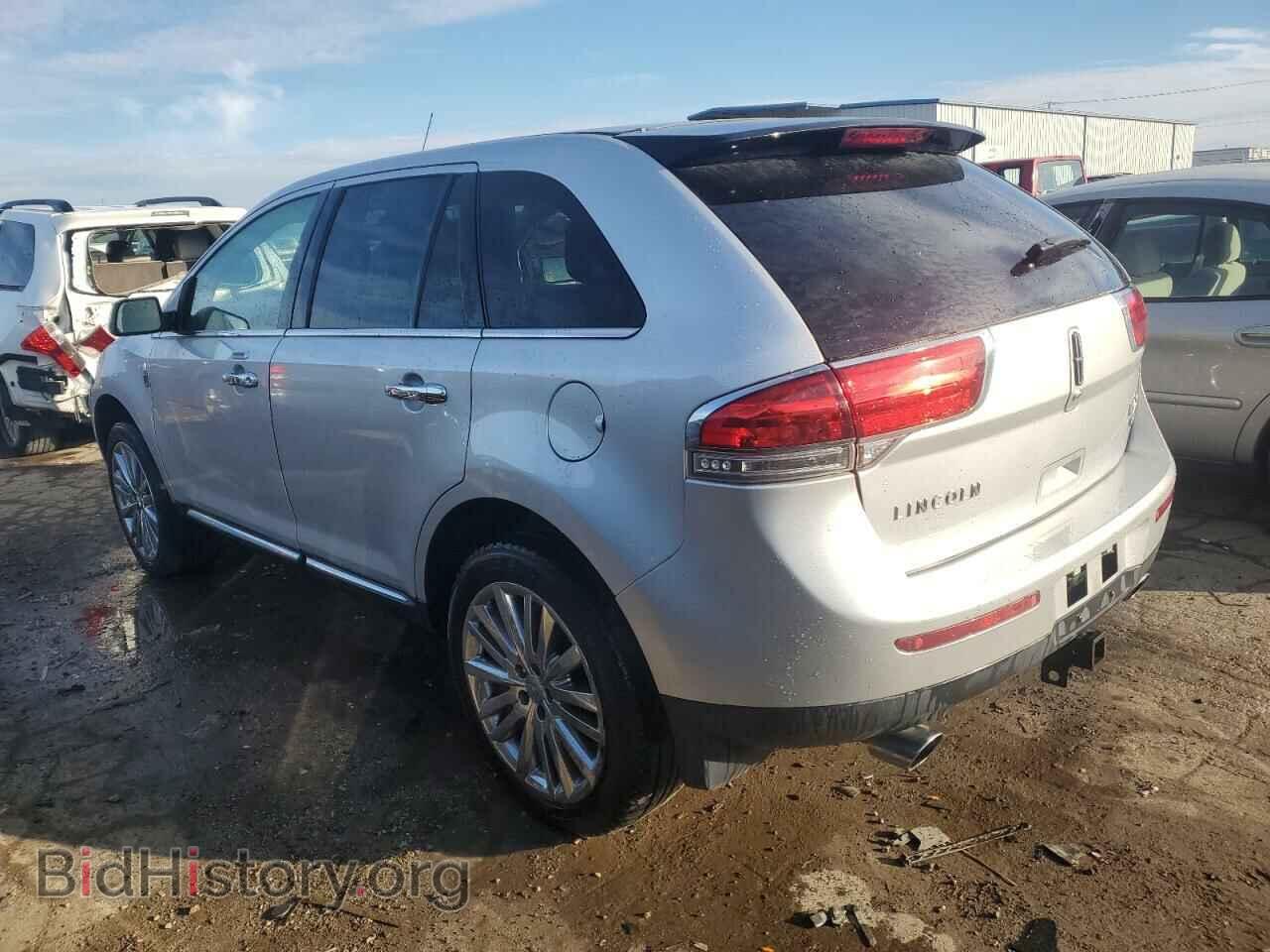 2011 LINCOLN MKX - VIN: 2LMDJ8JK9BBJ34228 - Фото 2